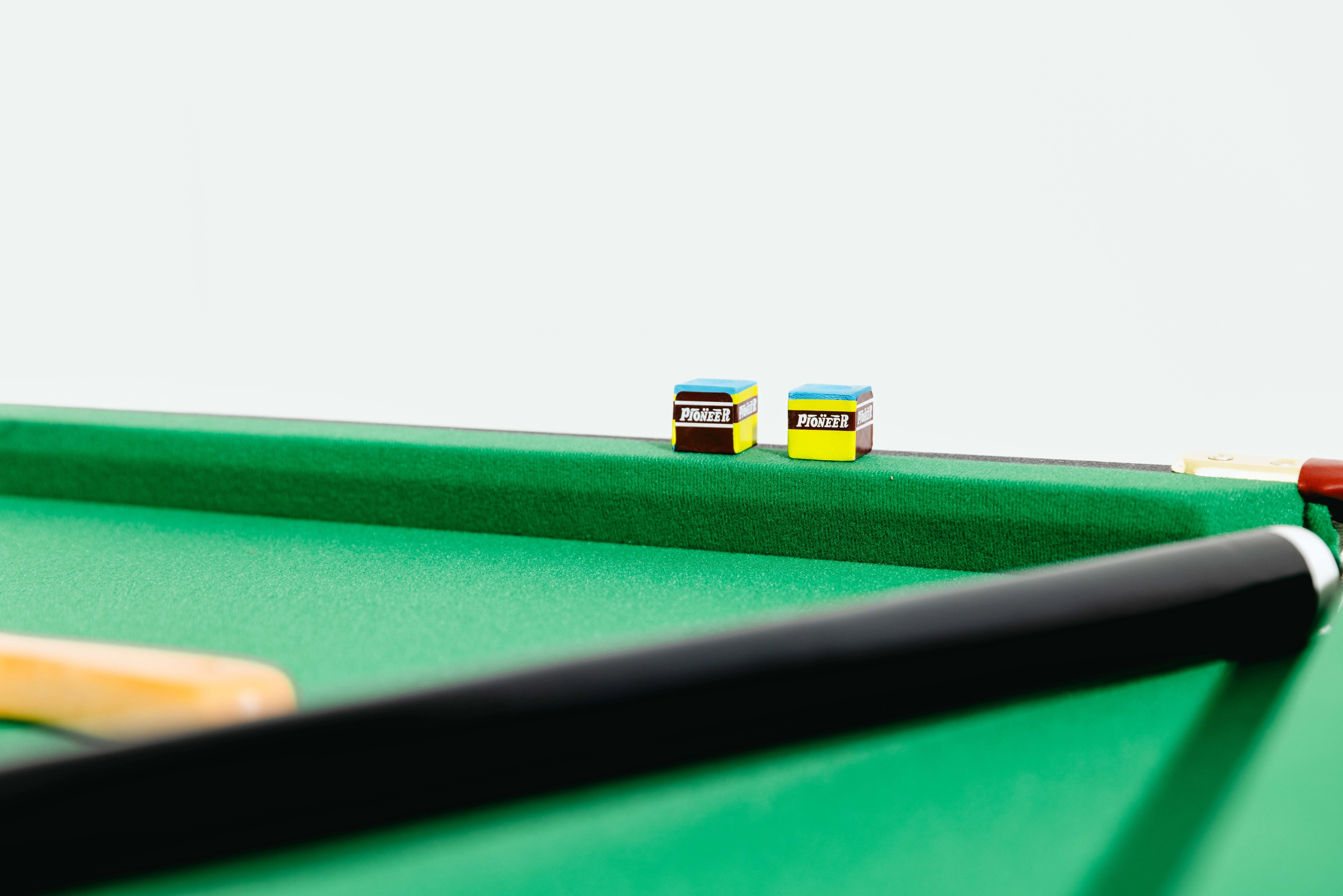 RACK Crux 55 in Folding Billiard/Pool Table (Green)