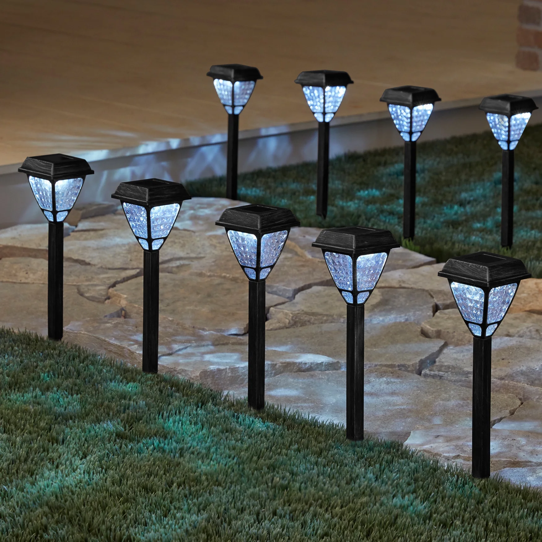 BrylaneHome Black Solar Lights, Set Of 8 - Black