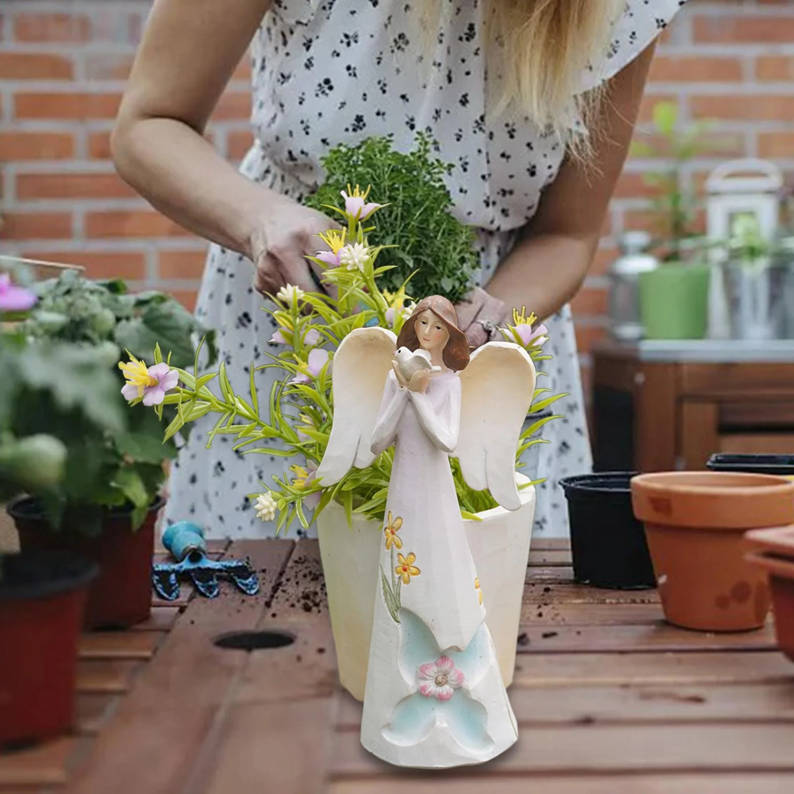 koolsoo Angel Statue Flowerpot Praying Angel Planter Pot Cute Ornament Decorative Container Resin for Balcony Home Decor