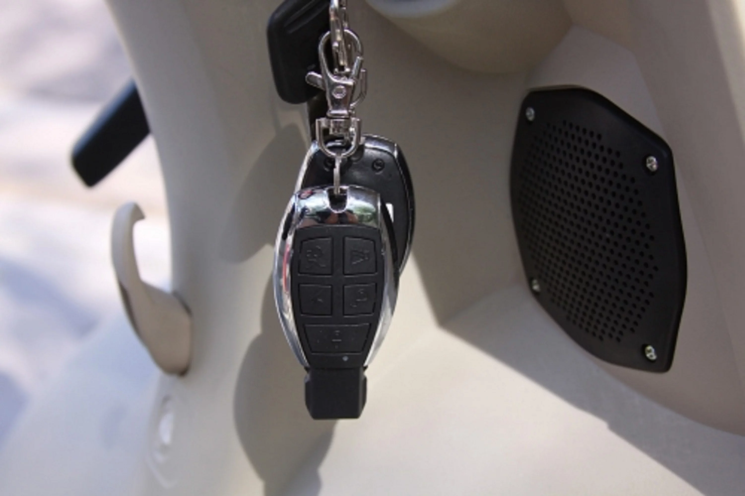 E-Wheels - EW-54 Heavy Duty Bariatric Scooter, 4-Wheel - 18