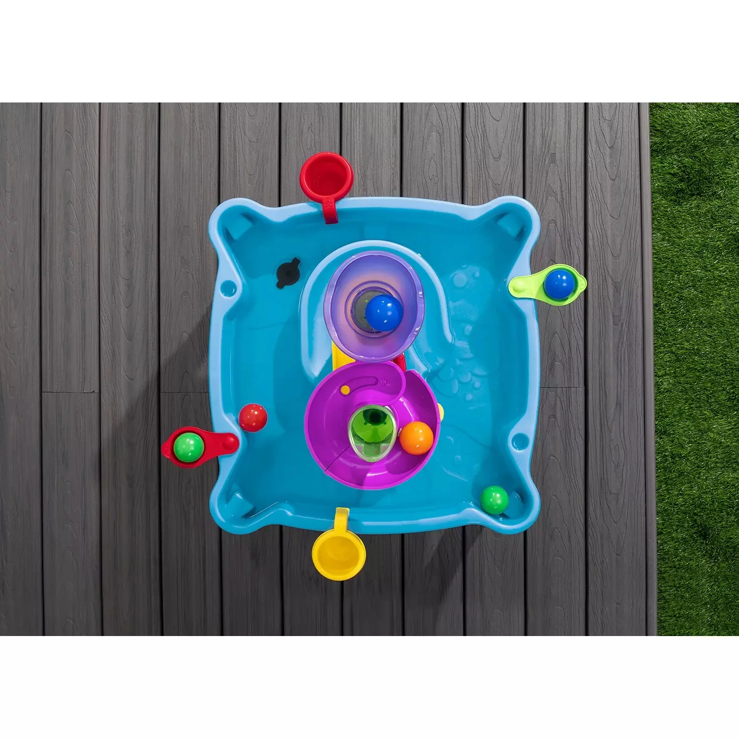 Step2 Rising River Water & Ball Table