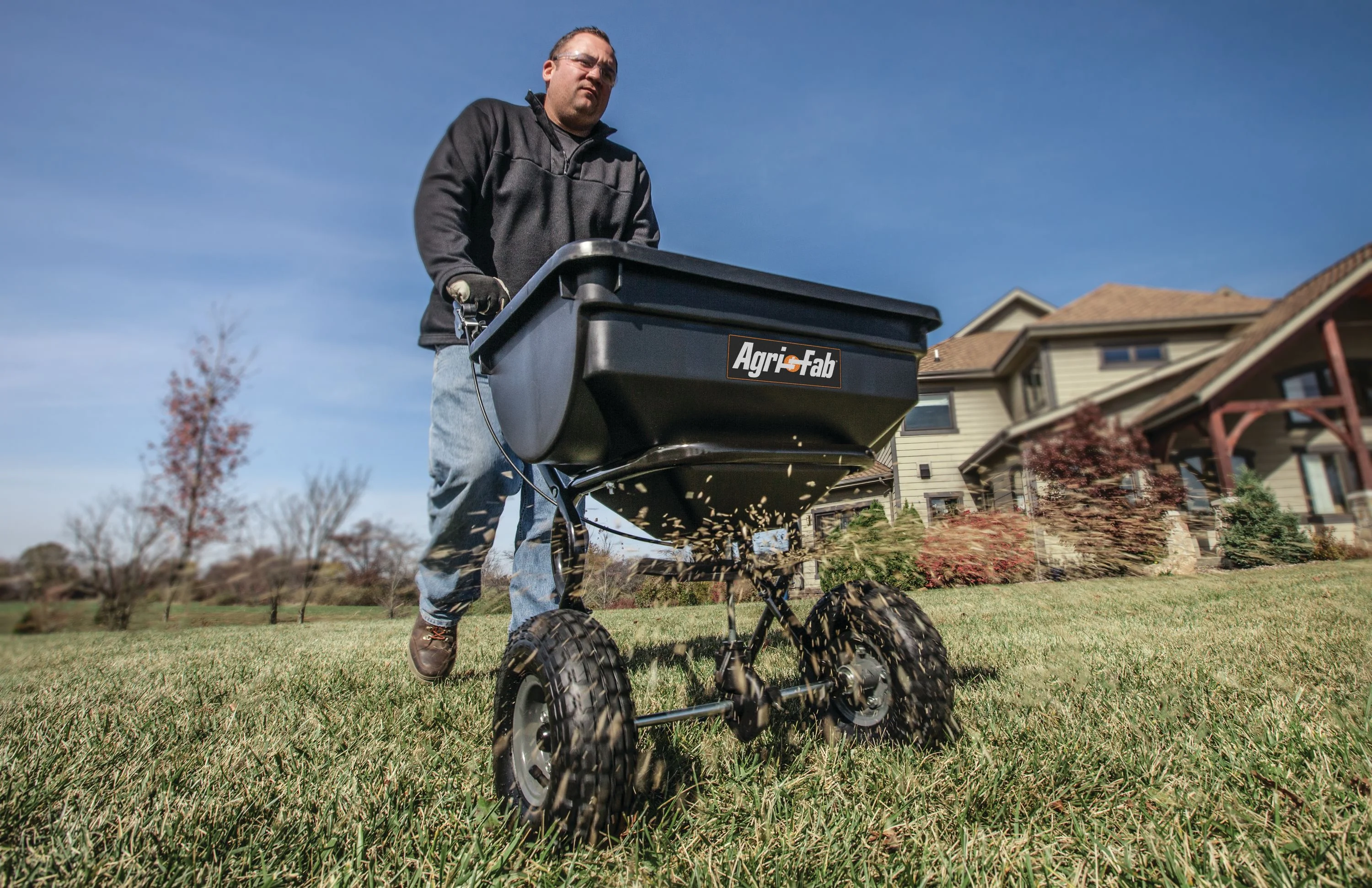 Push Broadcast Spreader