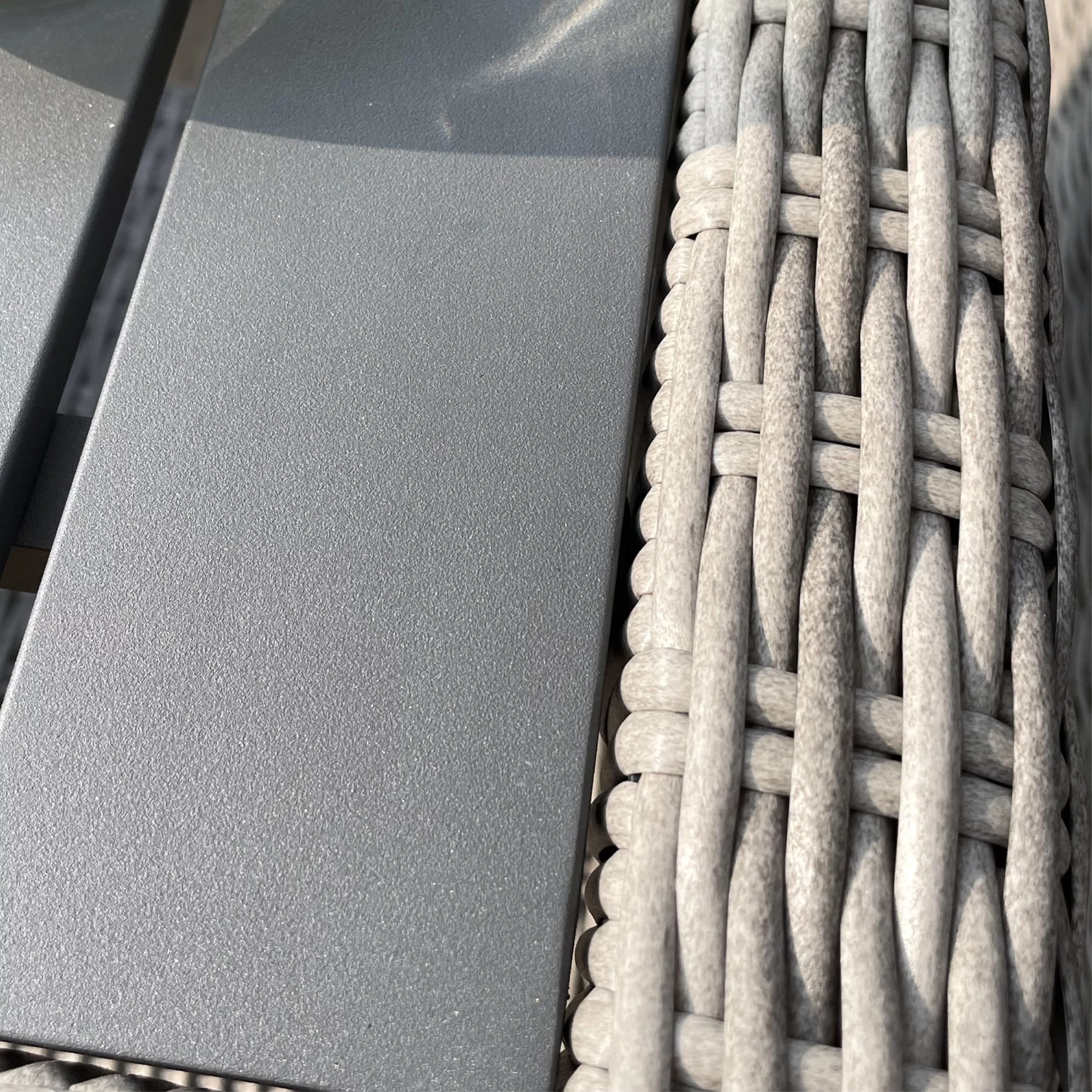 Outdoor All-weather wicker 19 in. Square Side Table with metal top