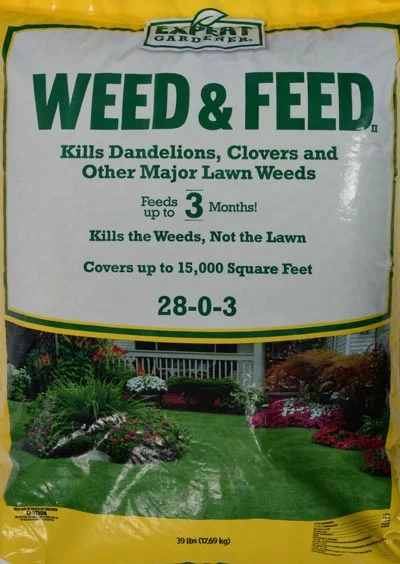 Expert Gardener Weed and Feed Lawn Food, 28-0-3 Fertilizer, 39.2 lb. - Covers 15,000 Sq. ft.