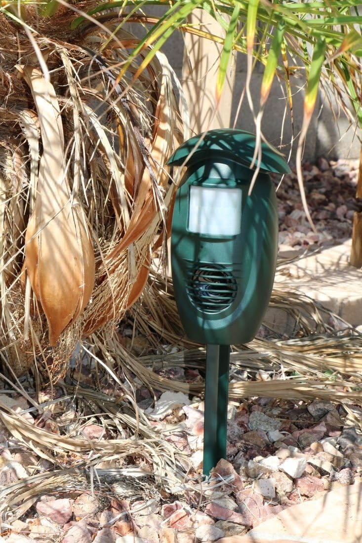 TSAR550 Super Advanced Ultrasonic Animal Repeller w/Triple Scan Technology