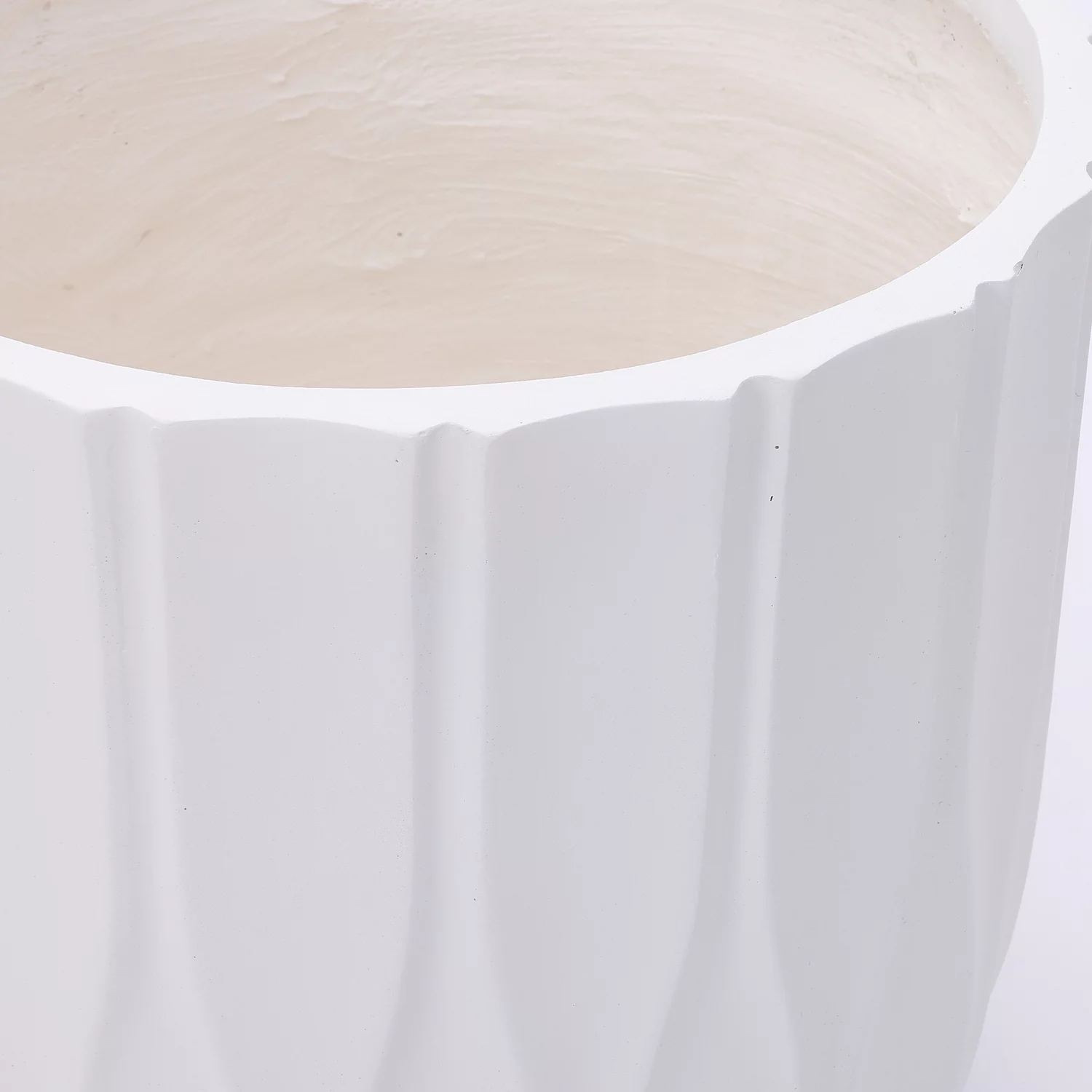 LuxenHome White MgO 14.5-in Round Planter