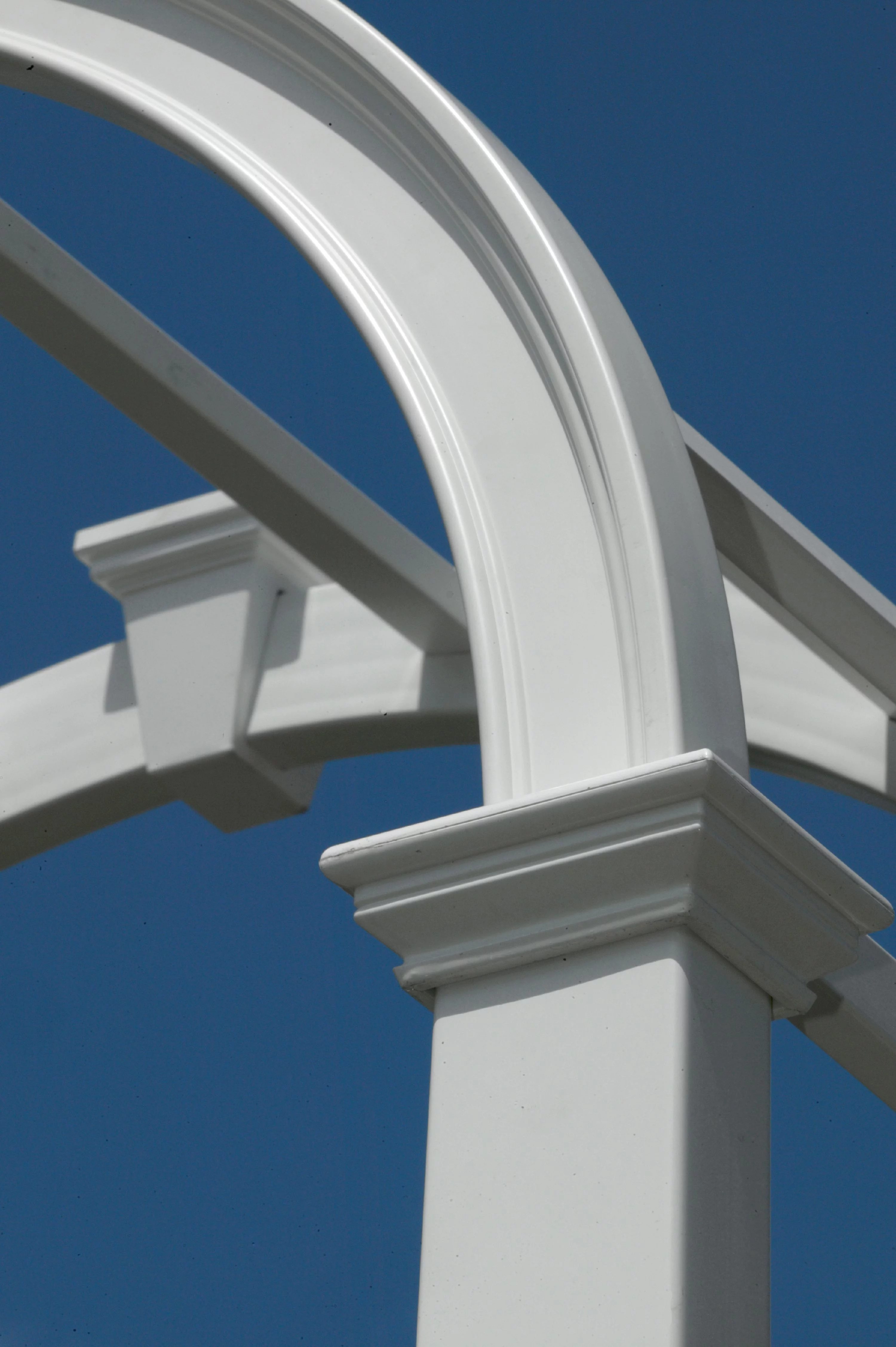 Eden Vienna Arbor, White, 91.5