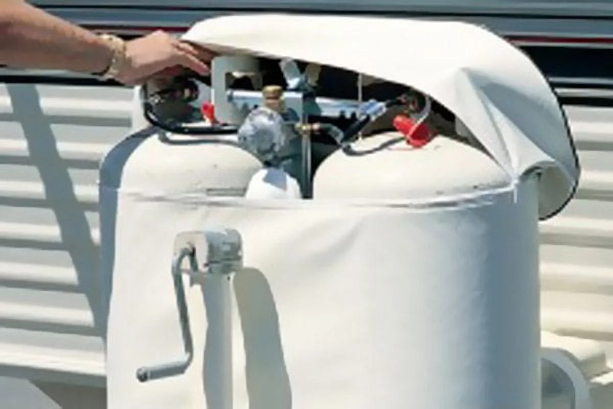 ADCO Single 20 Propane Tank Cover, Polar White