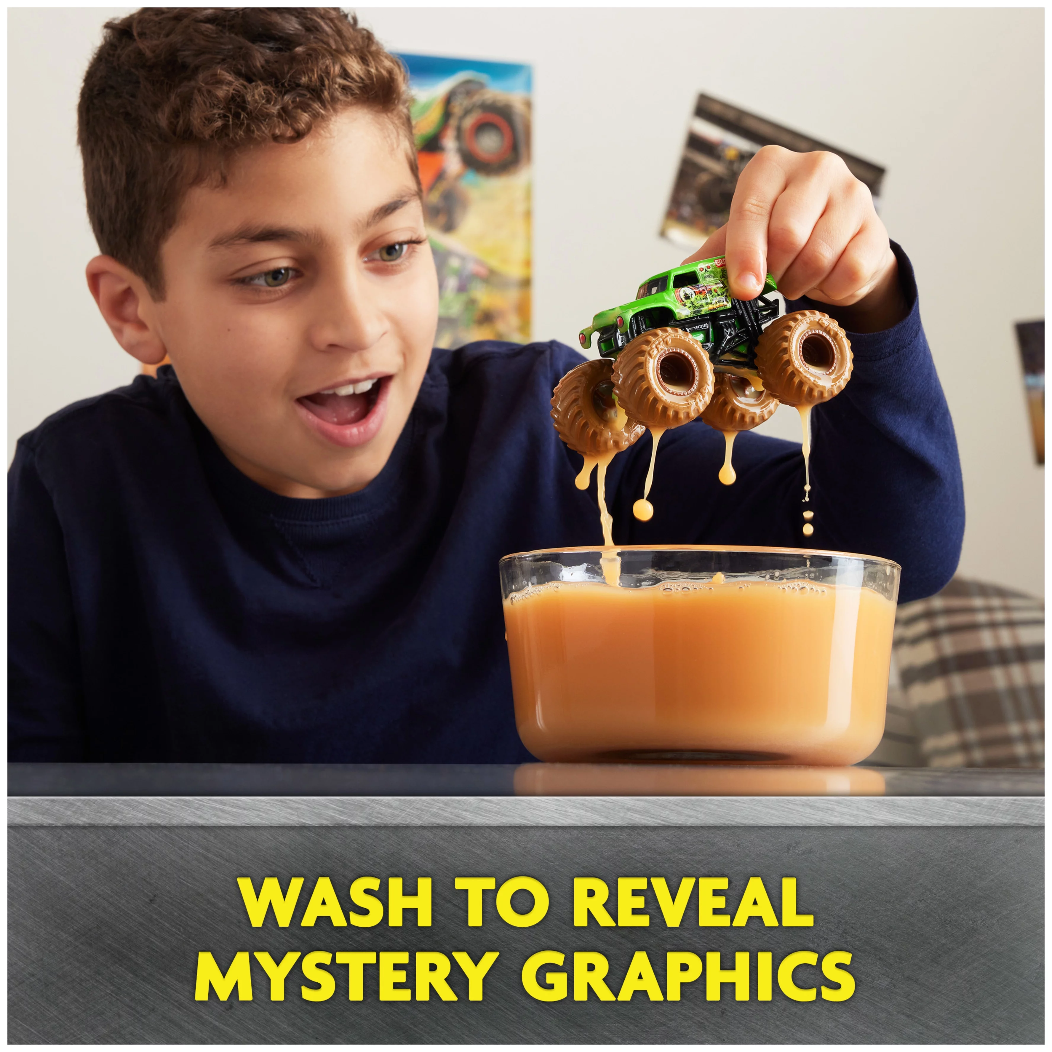 Monster Jam, Mystery Mudders 2-Pack Monster Trucks, Official  1:64 Grave Digger and Blue Thunder Die-Cast Vehicles,  Wash to Reveal (Styles Will Vary)