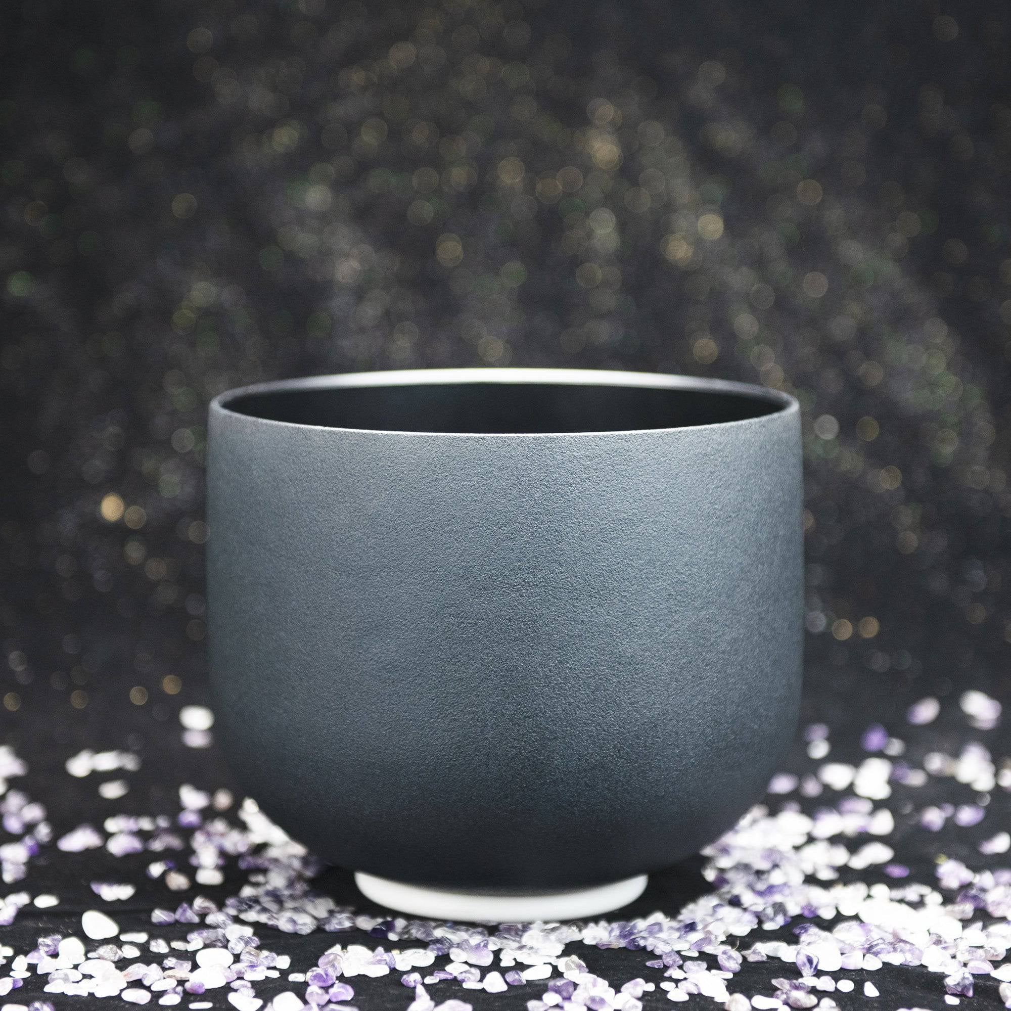 TOPFUND Black A Note 440Hz Crystal Singing Bowl Third Eye Chakra with Heavy duty carrying case and Suede Stuck