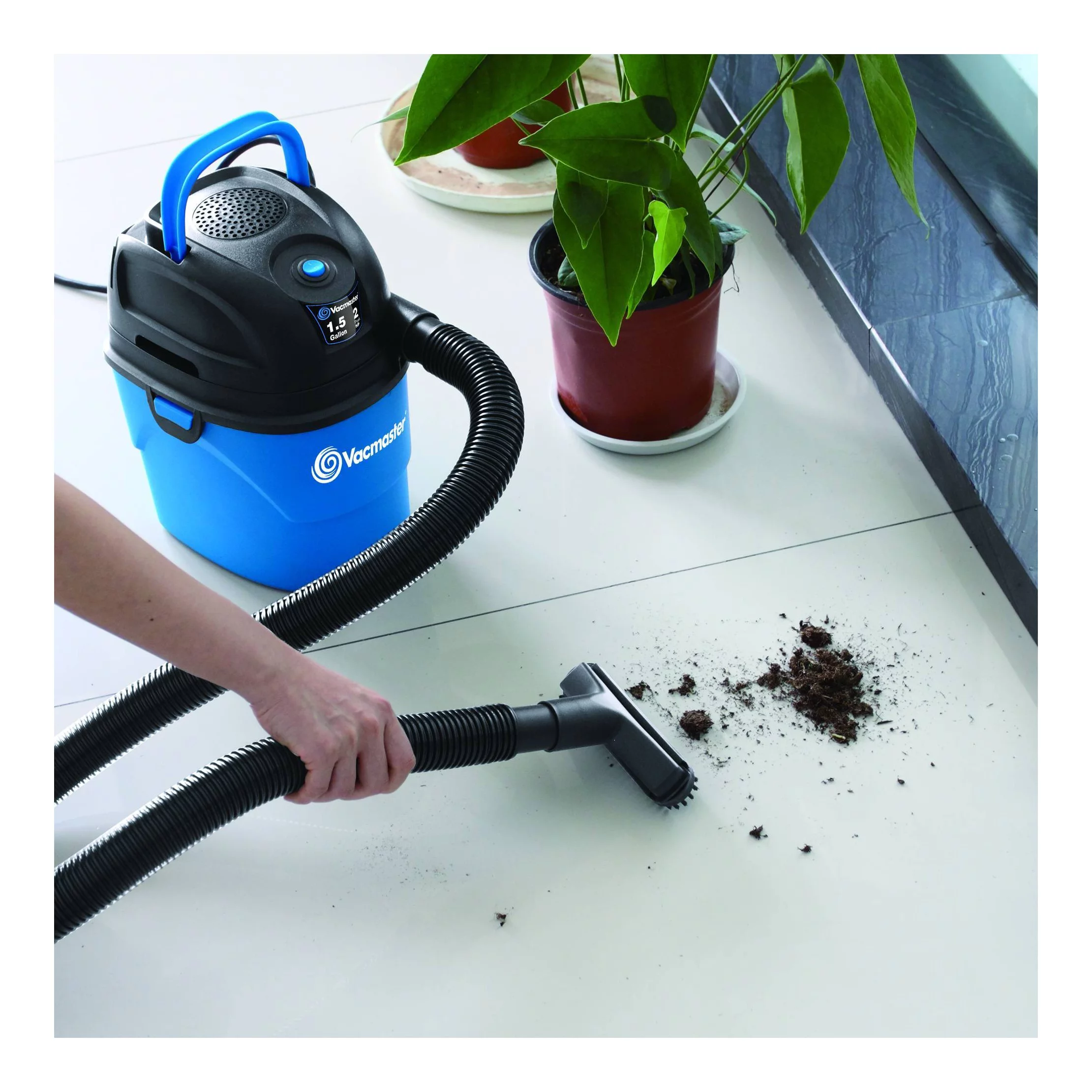 1.5-Gallon Wet/Dry Vac with Bonus Car Nozzle
