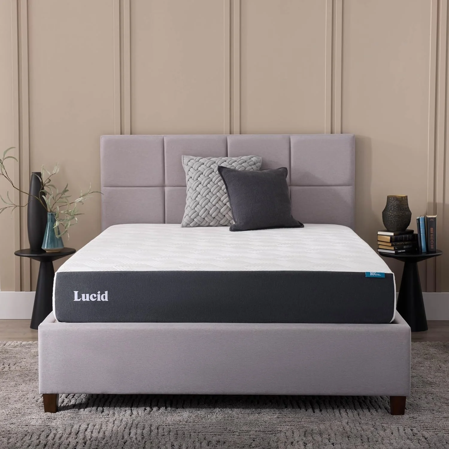 OUWI 10 Inch Memory Foam Mattress - Medium Feel - Infused with Bamboo Charcoal and Gel - Bed in a Box - Temperature Regulating - Pressure Relief - Breathable - Queen Size