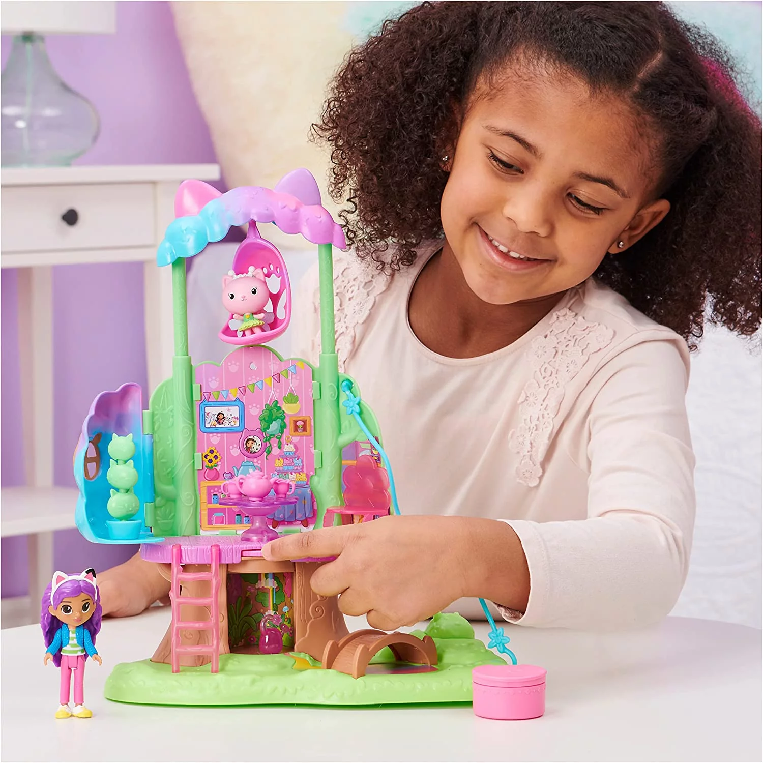 Gabby's Dollhouse, Transforming Garden Treehouse Playset with Lights, 2 Figures, 5 Accessories, 1 Delivery, 3 Furniture, Kids Toys for Ages 3 and up