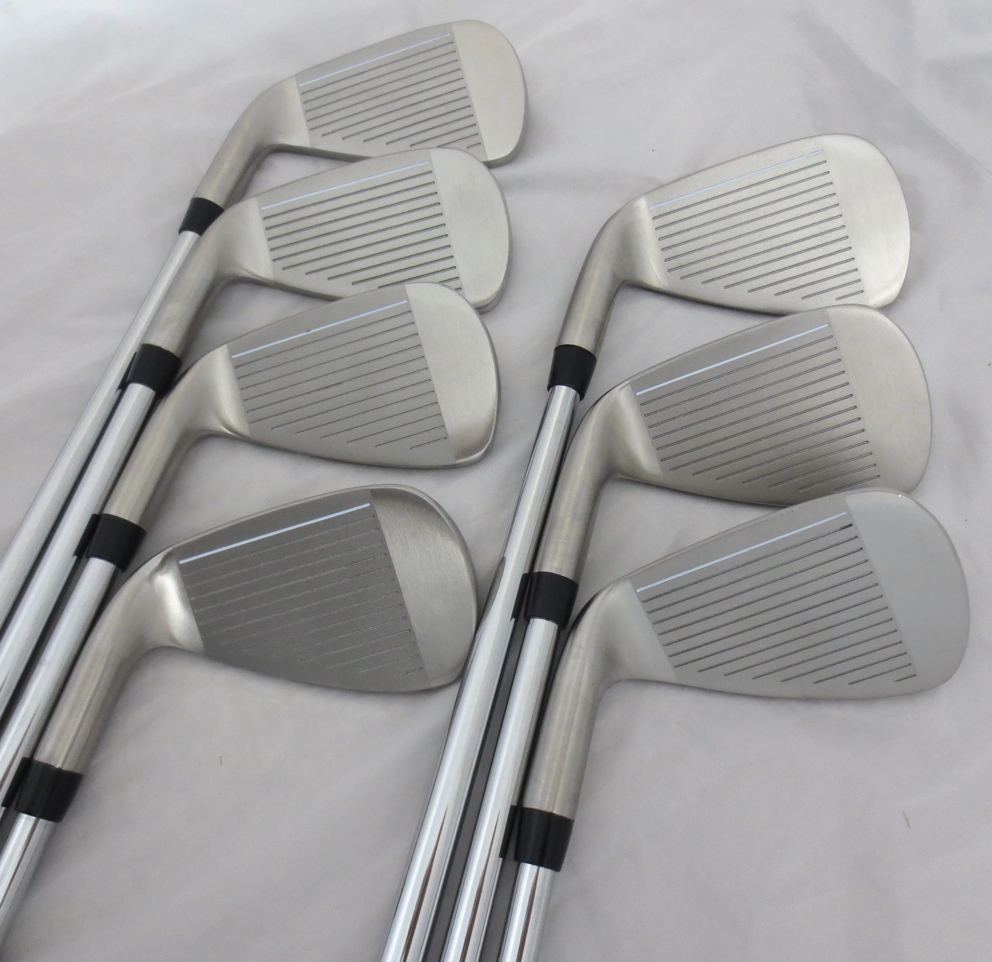 2024 Mens S7 Golf Set Driver, 3 & 5 Woods, Hybrid, Irons, Sand Wedge, Putter and Bag 12 Clubs Complete Right Handed Stiff Flex