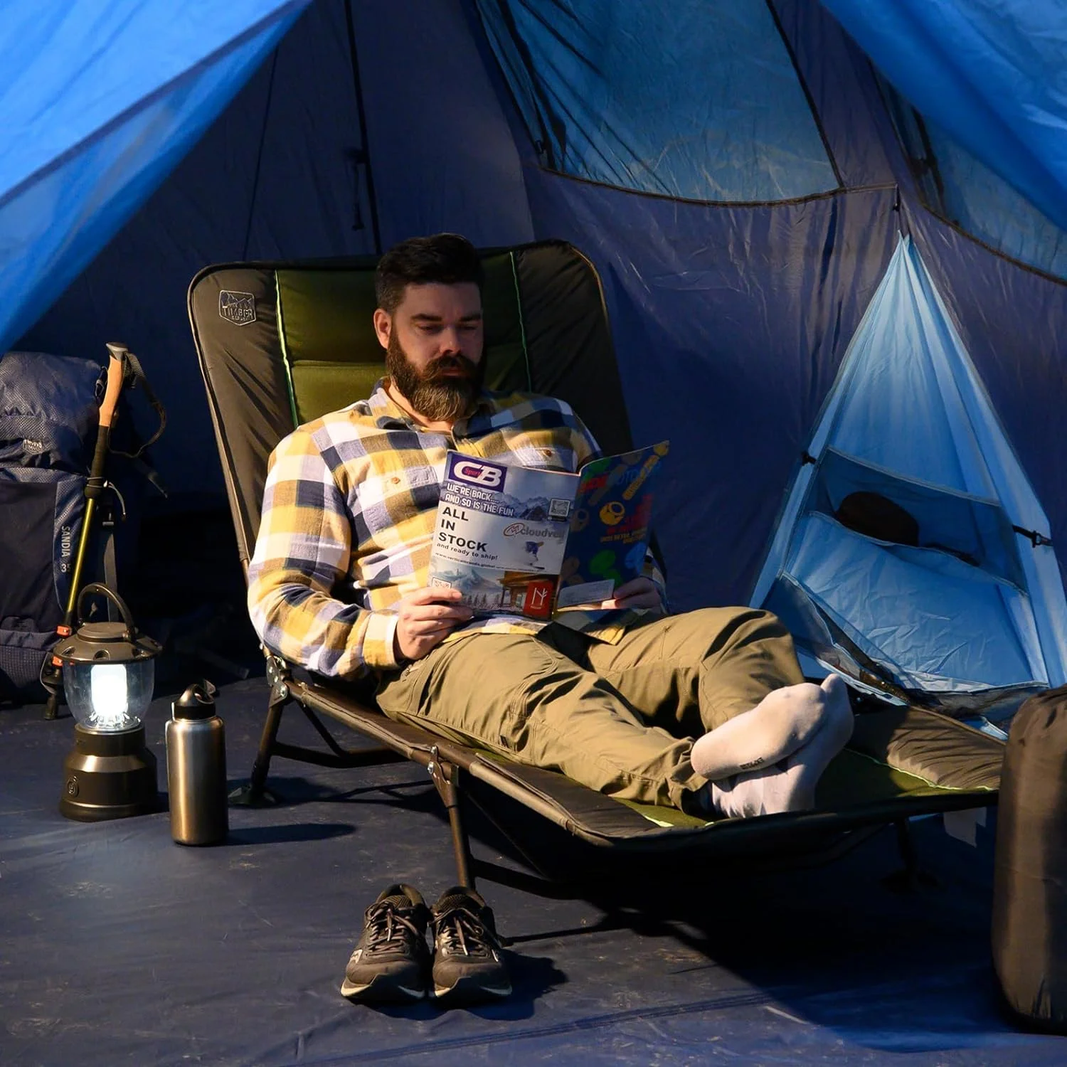 YANPO Folding Camping Cot, Heavy Duty Cot with Comfortable Pad, Portable Travel Camp Cots for Home or Outdoor, Supports 300 LBS, Green