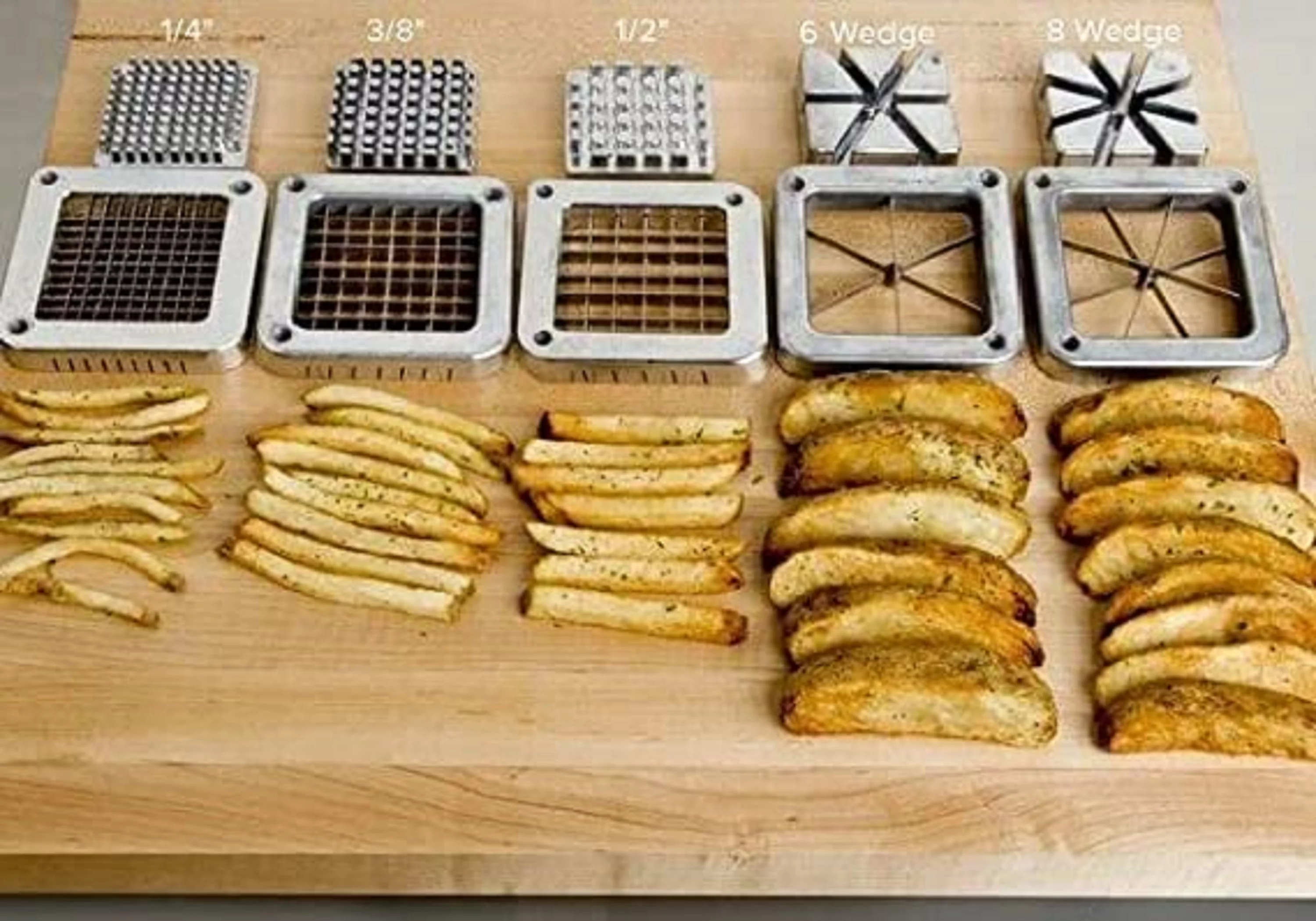 TrueCraftware - Commercial Grade 8- Wedge Cutter/ Slicer Set with 8 Wedge Blade & Pusher