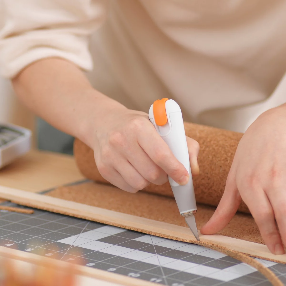 Fiskars Heavy Duty Detail Knife, 1 Each