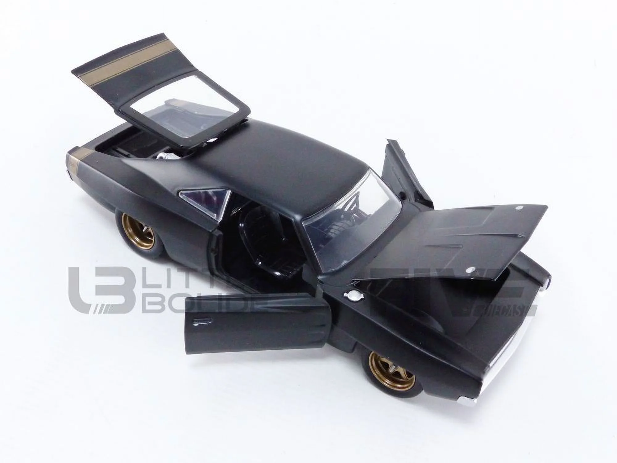 Fast & Furious 1:24 Dom's 1968 Dodge Charger Die-Cast Car Play Vehicles