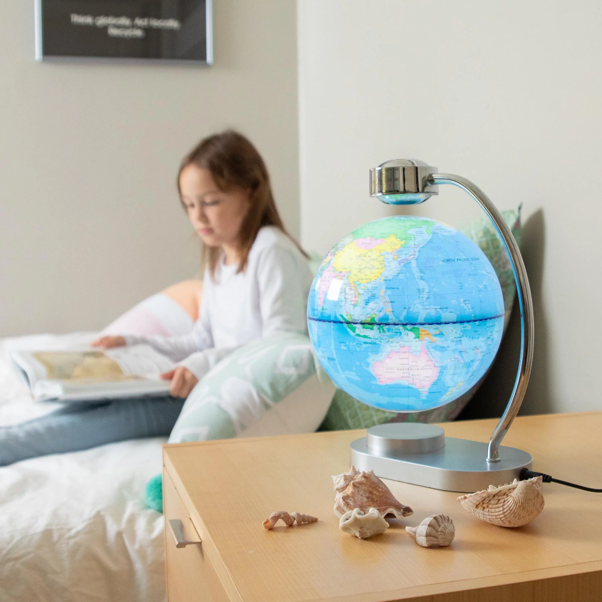 Levitating Illuminated Globe