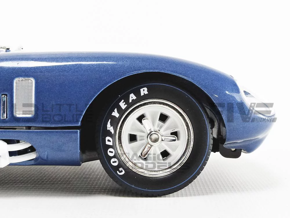 CMR - SHELBY Cobra Daytona Coupe - Le Mans 1965 - 1/18