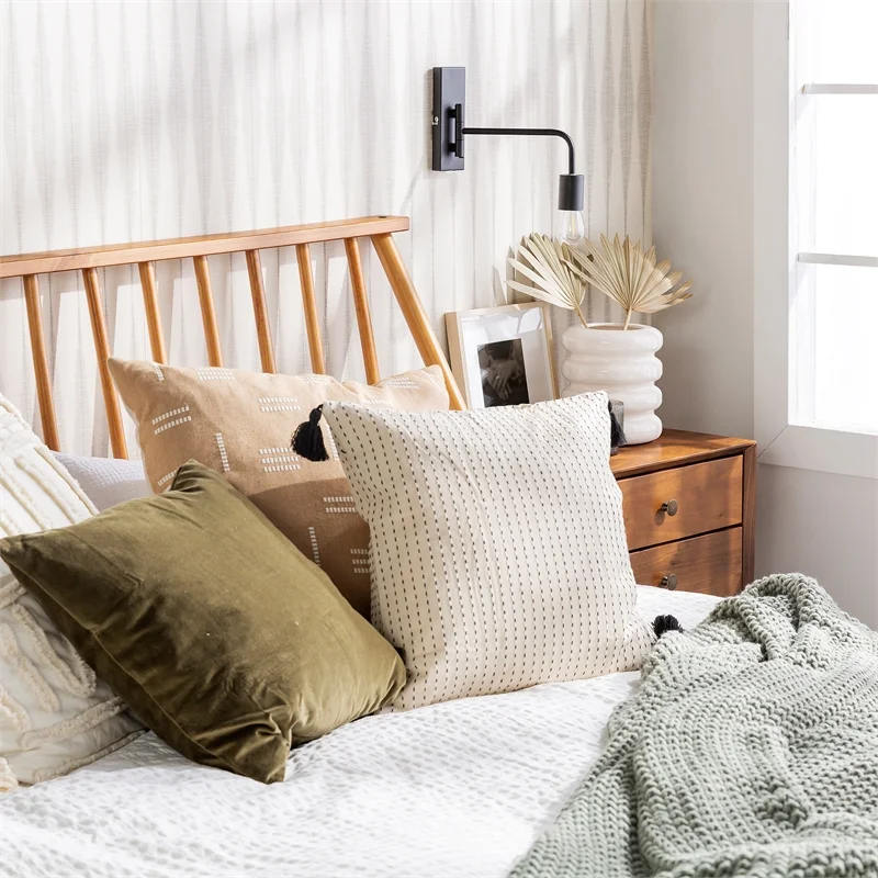 3-Piece Solid Wood Bedroom Set Spindle Bed + Two 2-drawer nightstands - Caramel