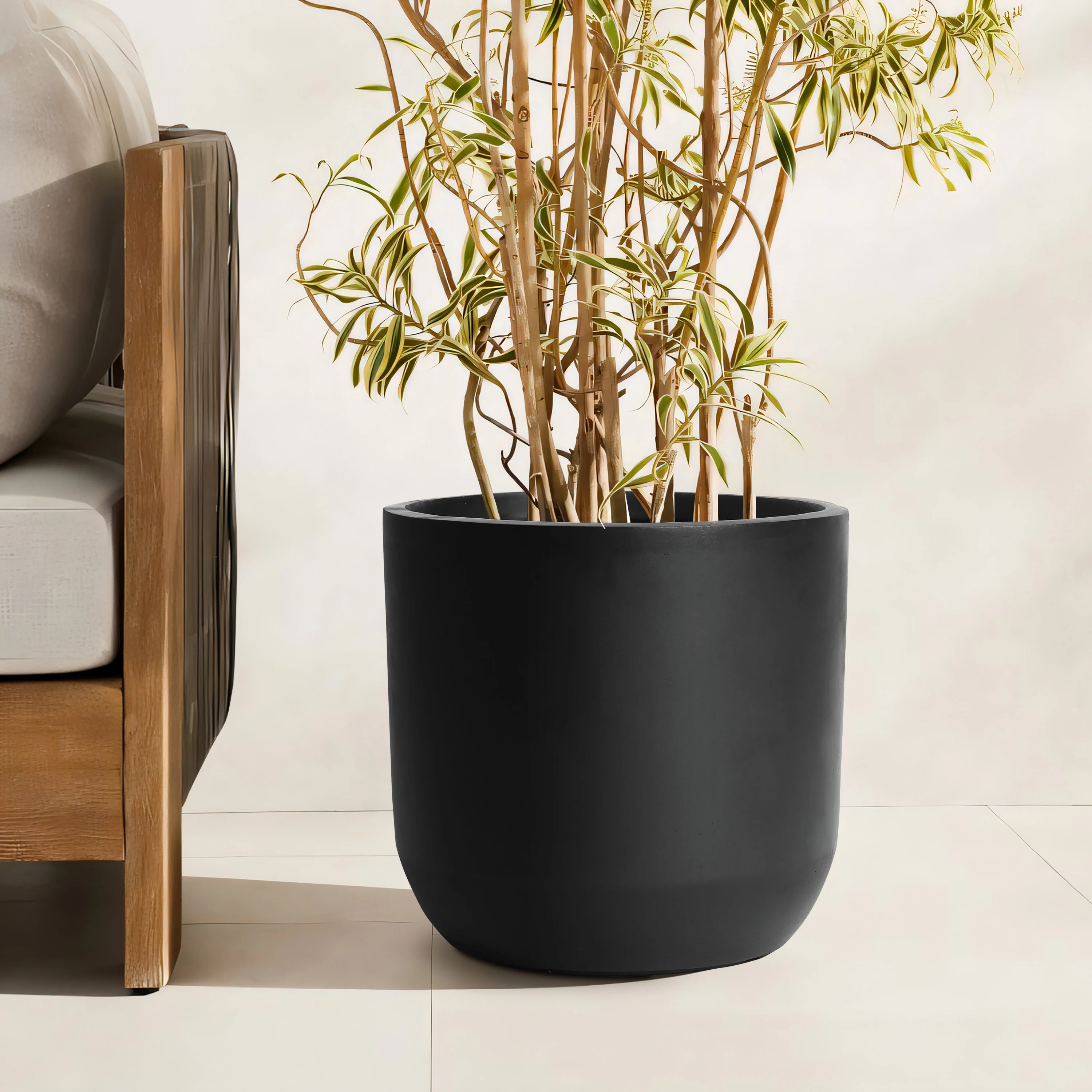 LuxenHome 17.1-Inch Round Smooth Finish Black  MgO Planter