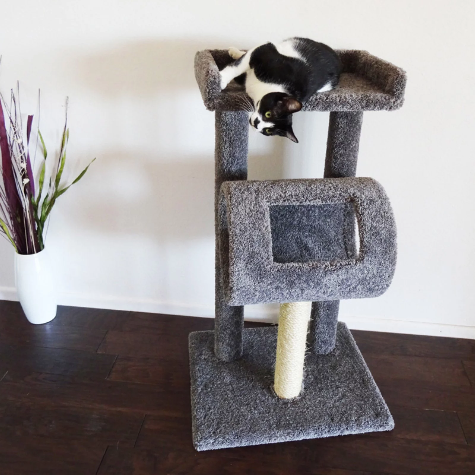 New Cat Condos Premiere 44 in. Cat Climber Cat Tree