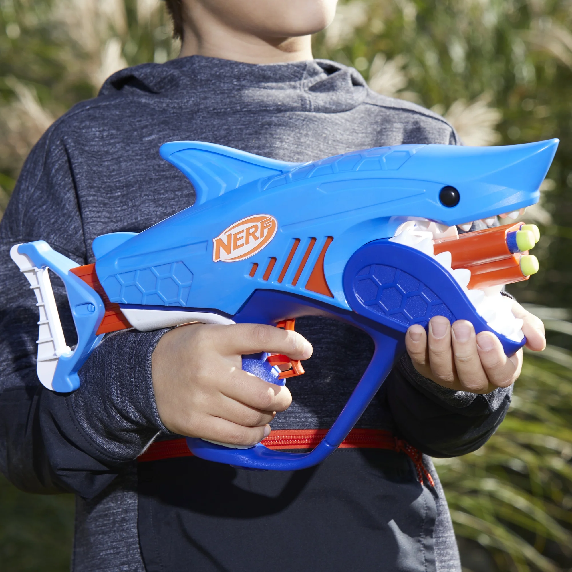 Nerf Wild Sharkfire, Easy Play Dart Blaster, 8 Nerf Elite Darts, Ages 6 & Up