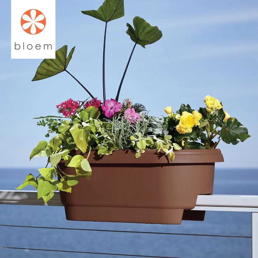 leecrd 24-in Resin Oval Deck Rail Planter - Terra Cotta Color