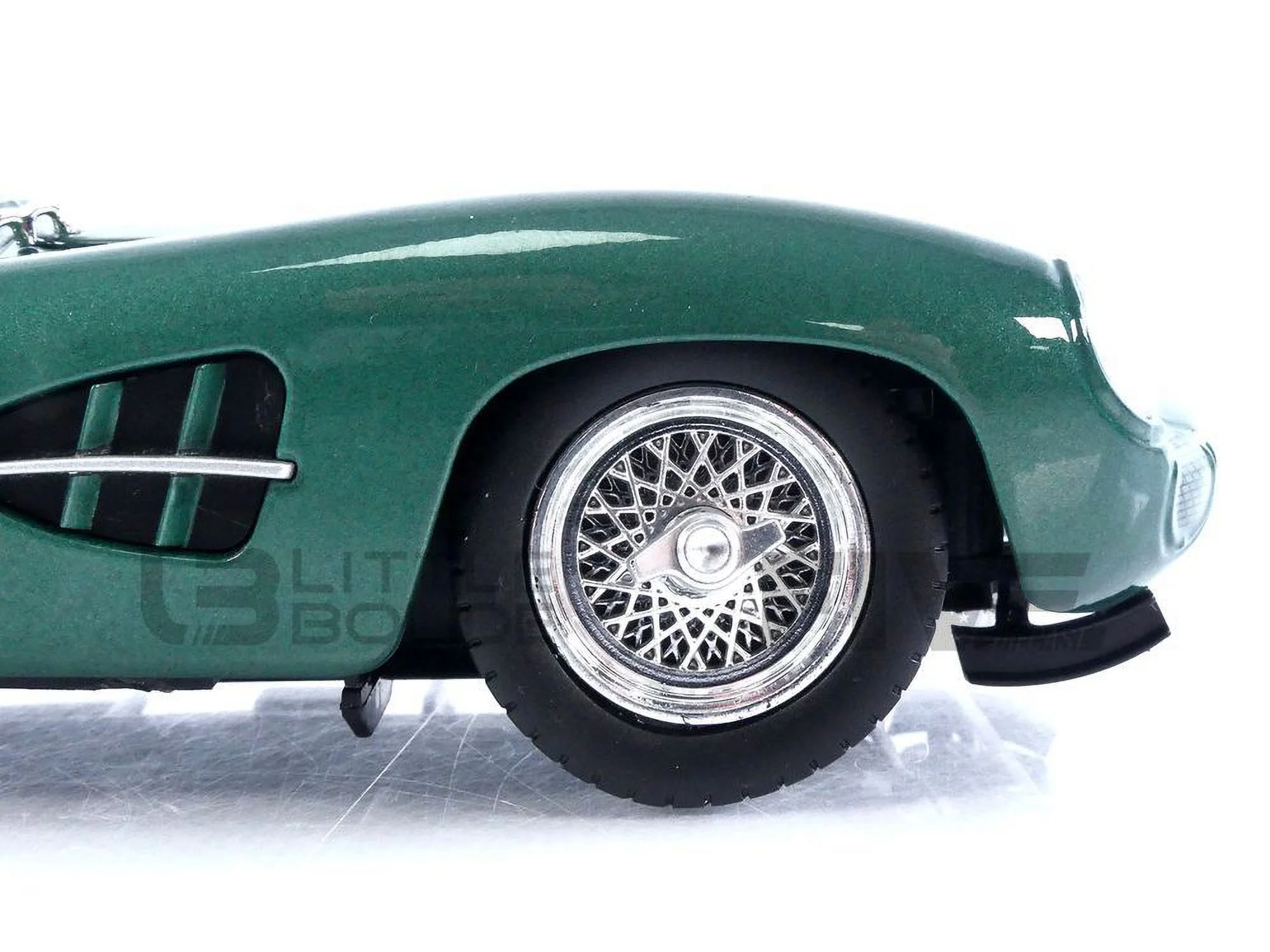 CMR 1/18 - ASTON MARTIN DBR 1 - Winner Le Mans 1959