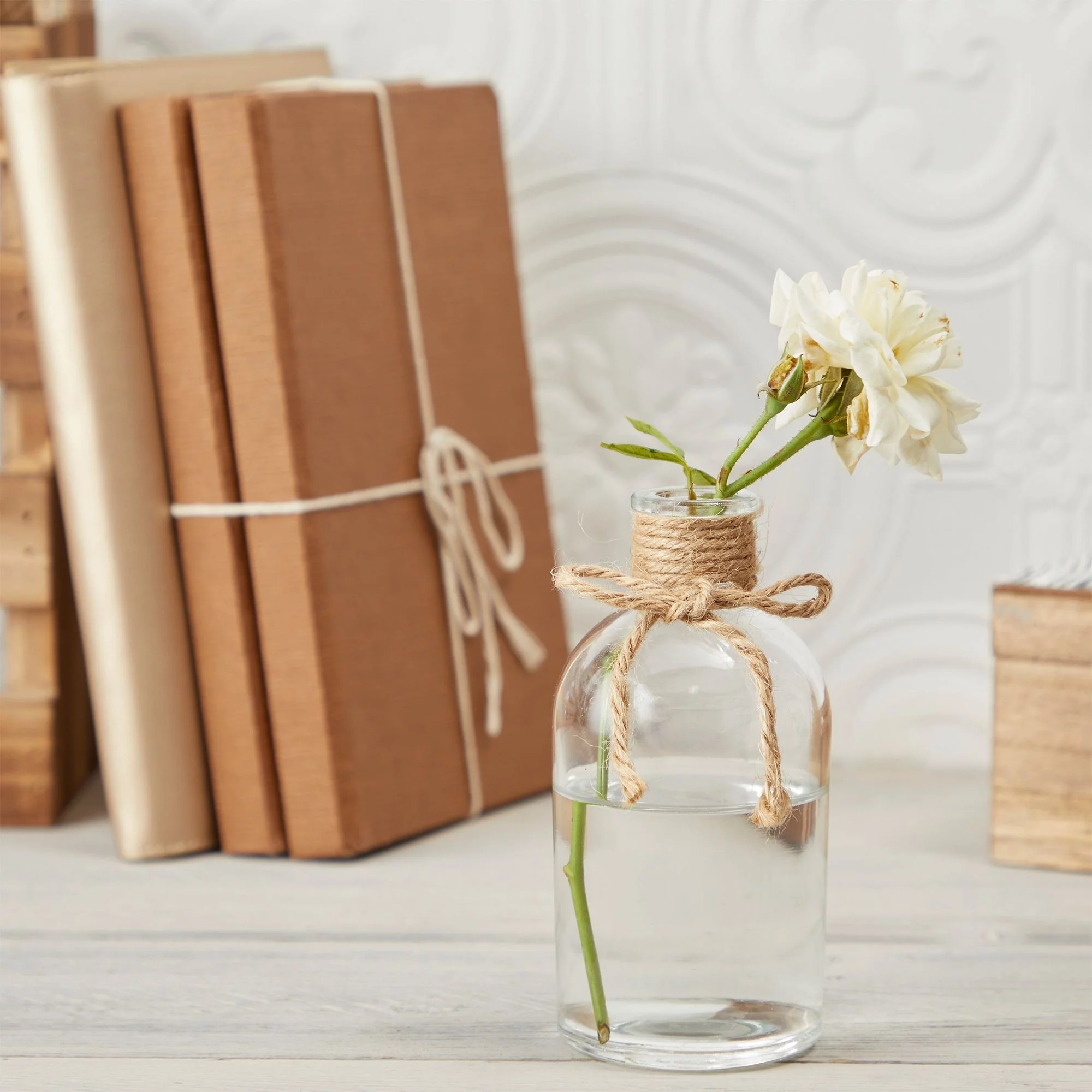 Farmlyn Creek Set of 12 Glass Bud Vases - Small Glass Vases for Flowers, Centerpieces, Party Décor (2.5 In x 5.2 In)