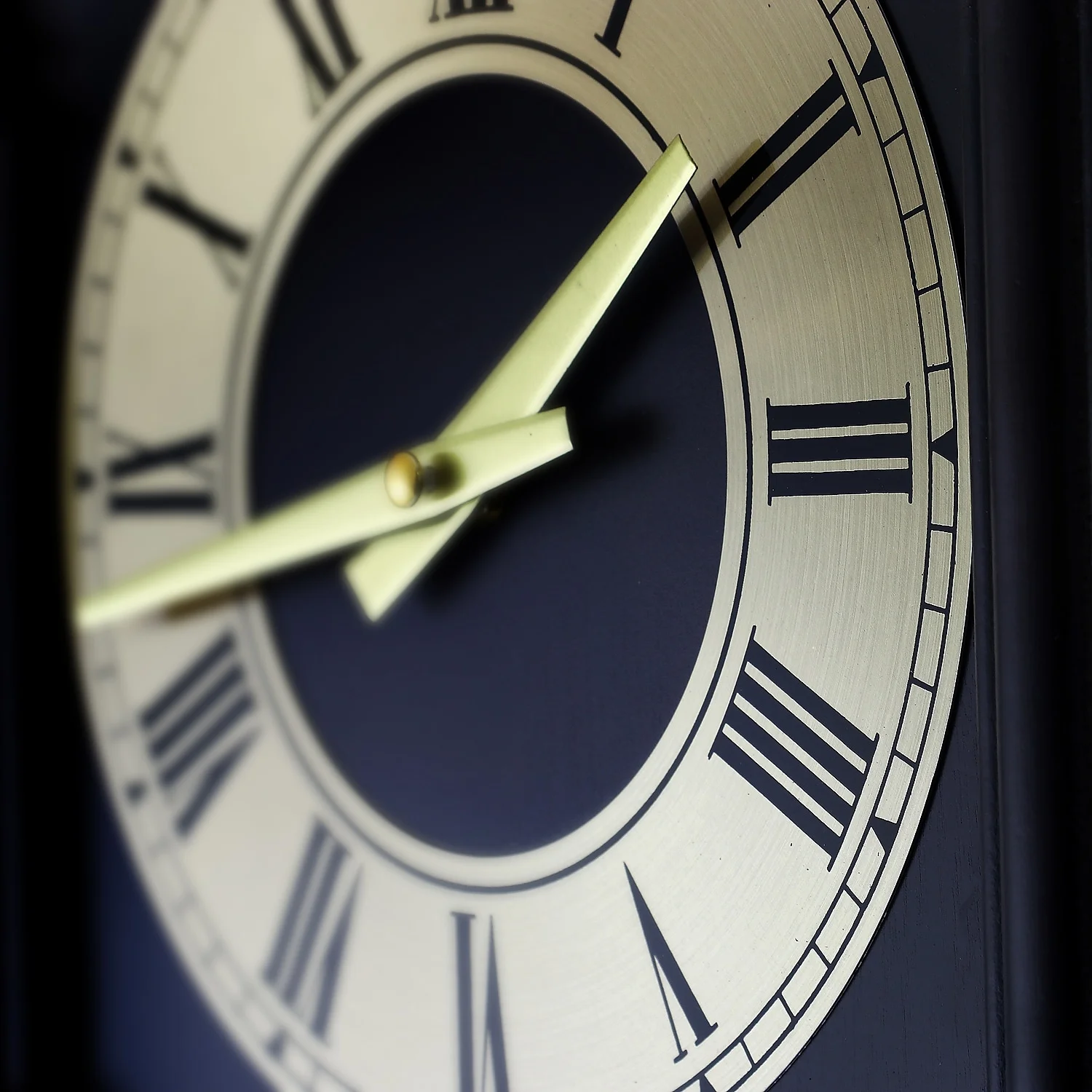 Bedford Clock Collection Wall Clock Wood (93693898M)