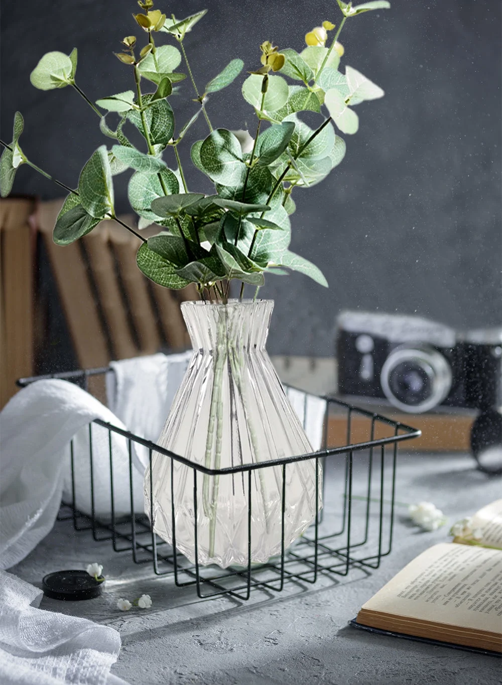 Serene Spaces Living Set of 4 Glass Bud Vases, Measures 4.5