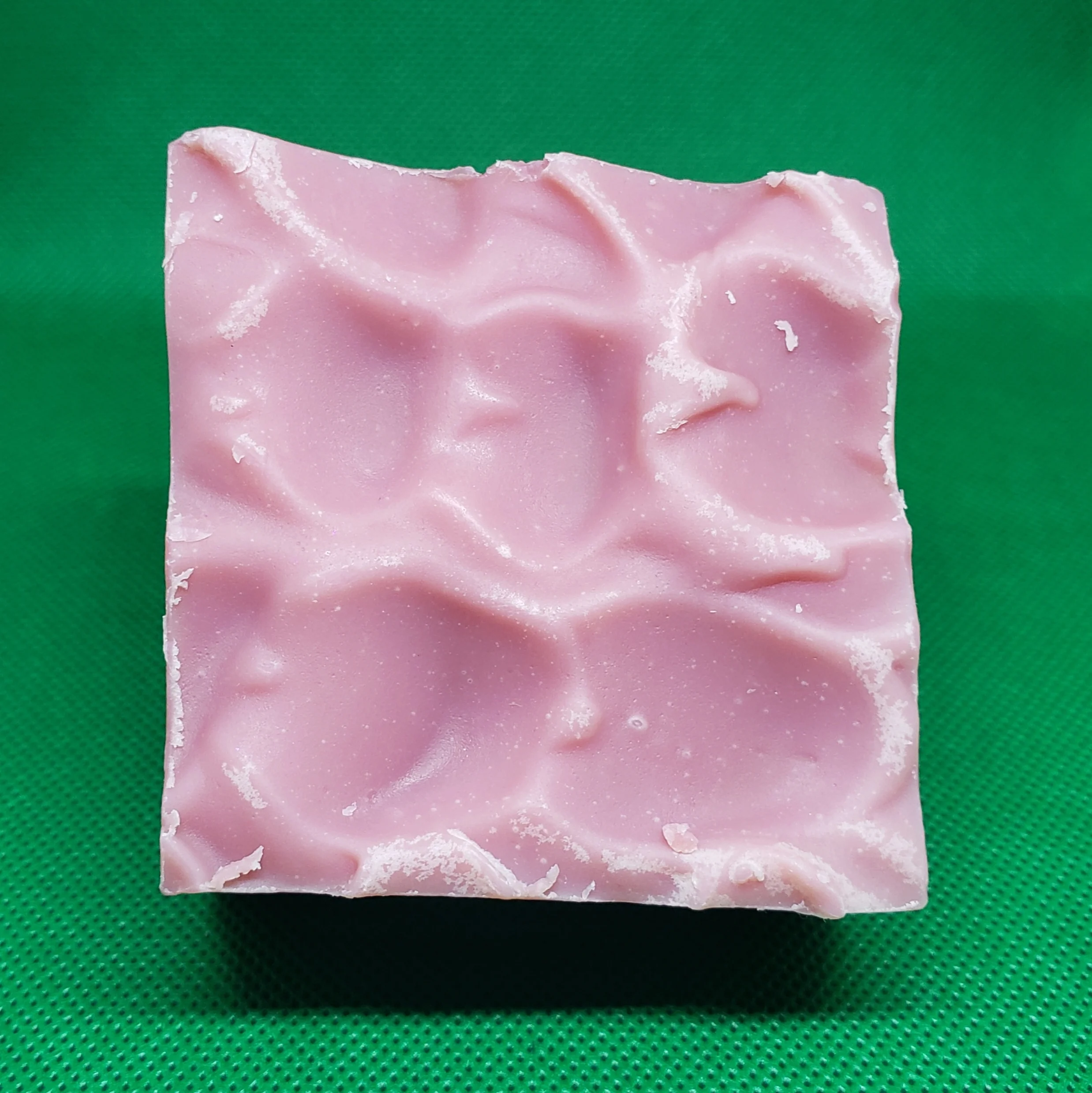 La Belle Fantastique Raspberry Puddles