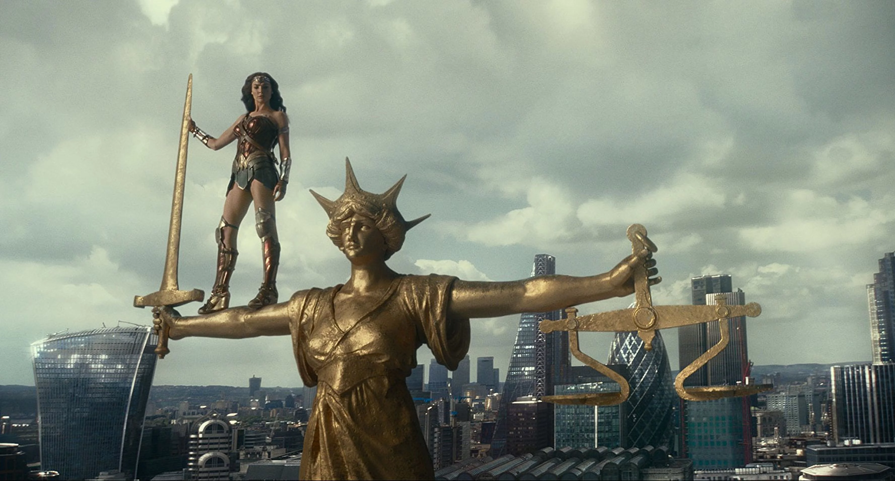 Pre-Owned Justice League (4K Ultra HD + Blu-ray)