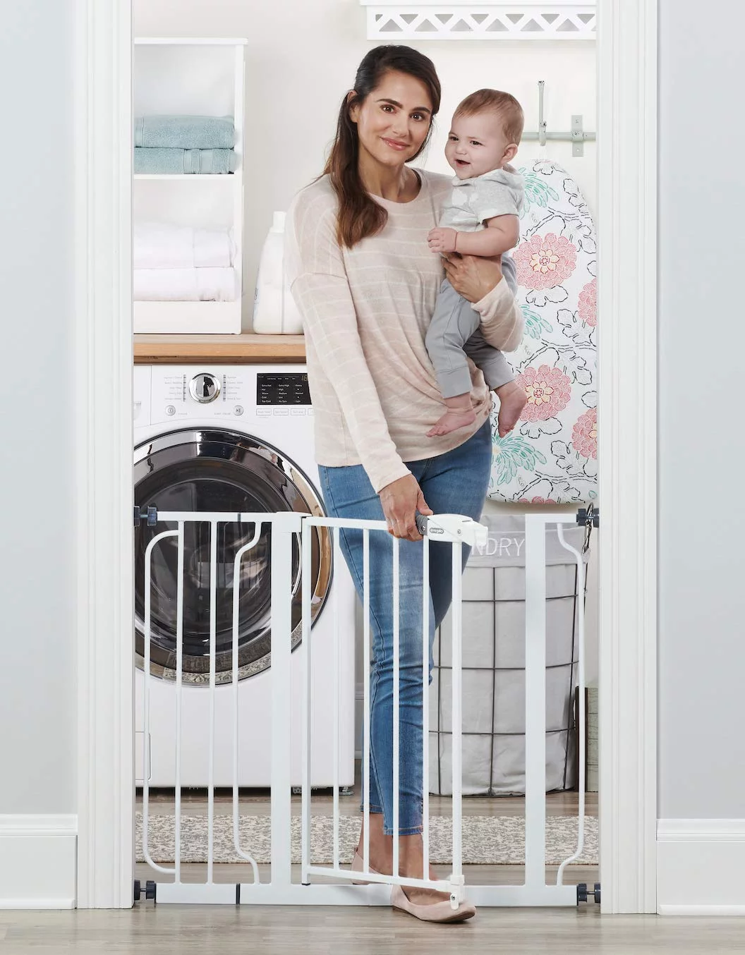 Regalo Easy Step 38.5-Inch Extra Wide Walk Thru Baby Gate, Includes 6-Inch Extension Kit, 4 Pack Pressure Mount Kit, 4 Pack Wall Cups and Mounting Kit