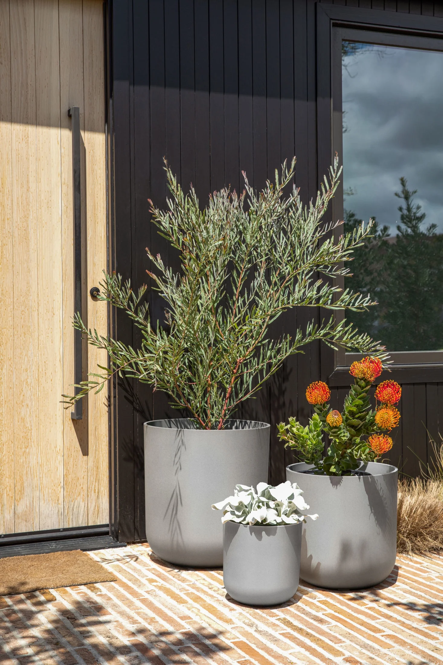 Veradek Kona Series Bundle - Three Piece Set of Plastic-Stone Planters - Gray