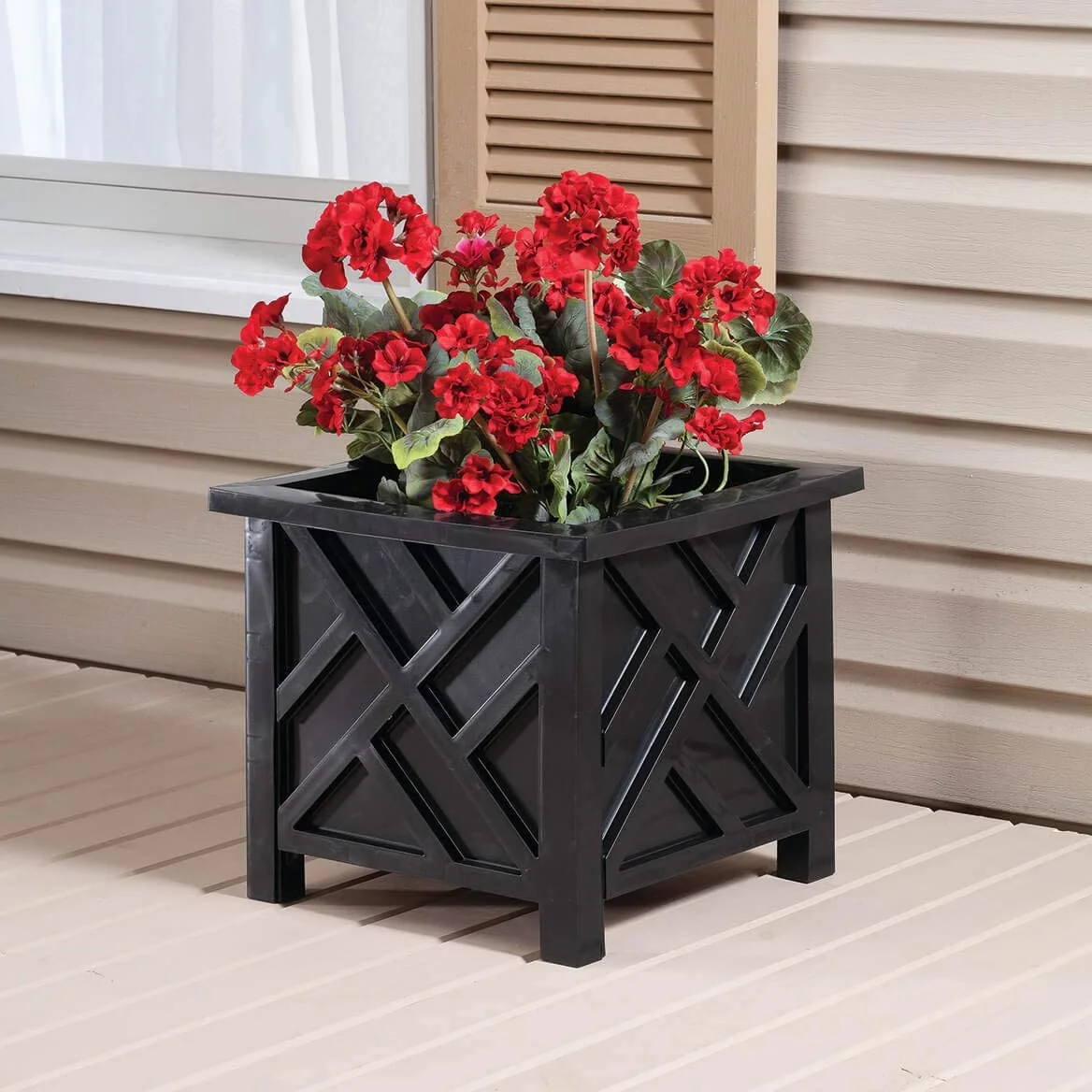 Set Of 2 Chippendale Planter Boxes, Black, Outdoor Décor – Plant Holder For Garden, Patio And Lawn, Weather-Resistant Polypropylene – 14 ¾” Sq. X 13 ¼ H Overall