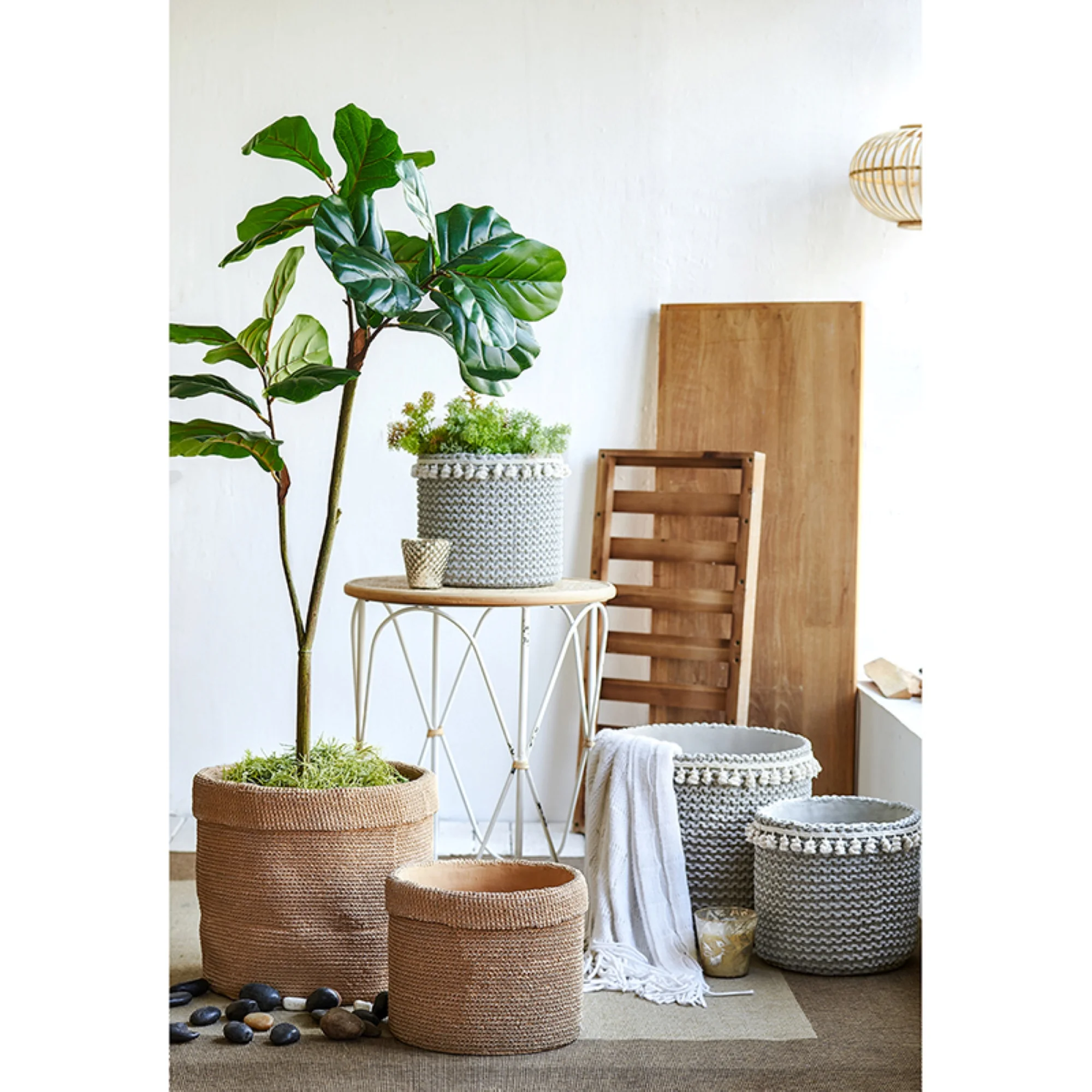 CC Home Furnishings Round Woven Basket Planters - 14.5