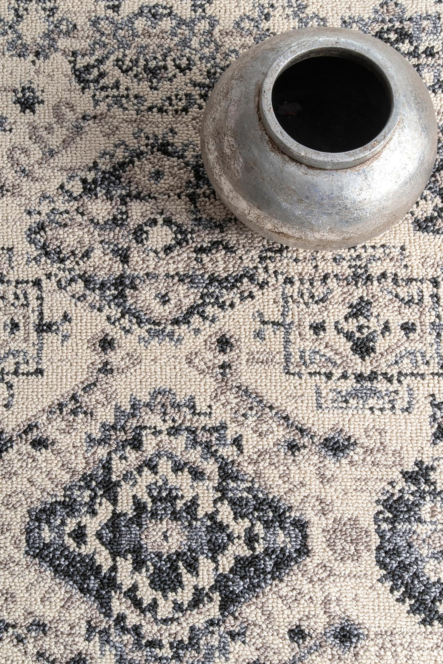 nuLOOM Nadine Persian Tassel Rug Area Rug