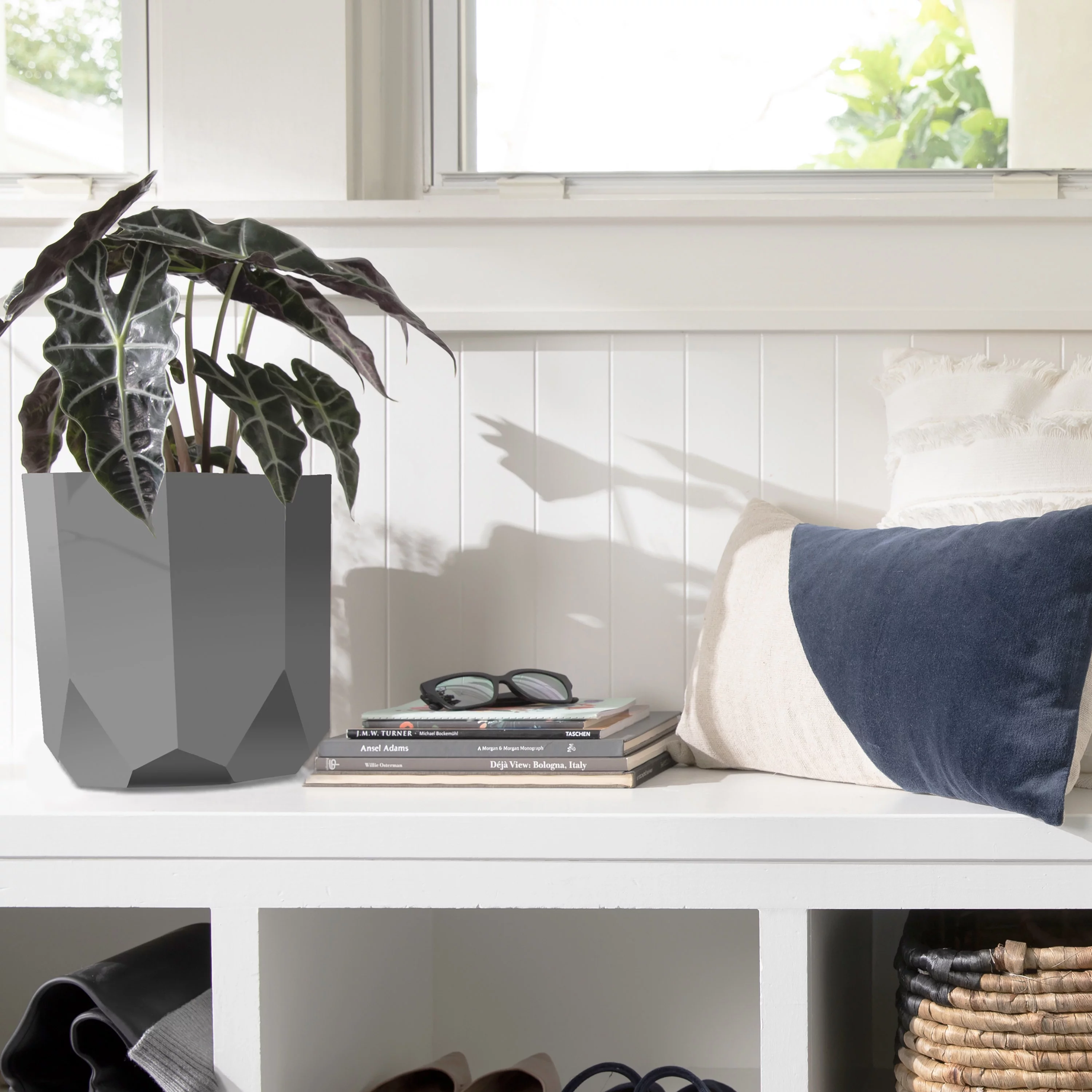 Bloem 10-in Tuxton Geometric Resin Planter - Charcoal Gray