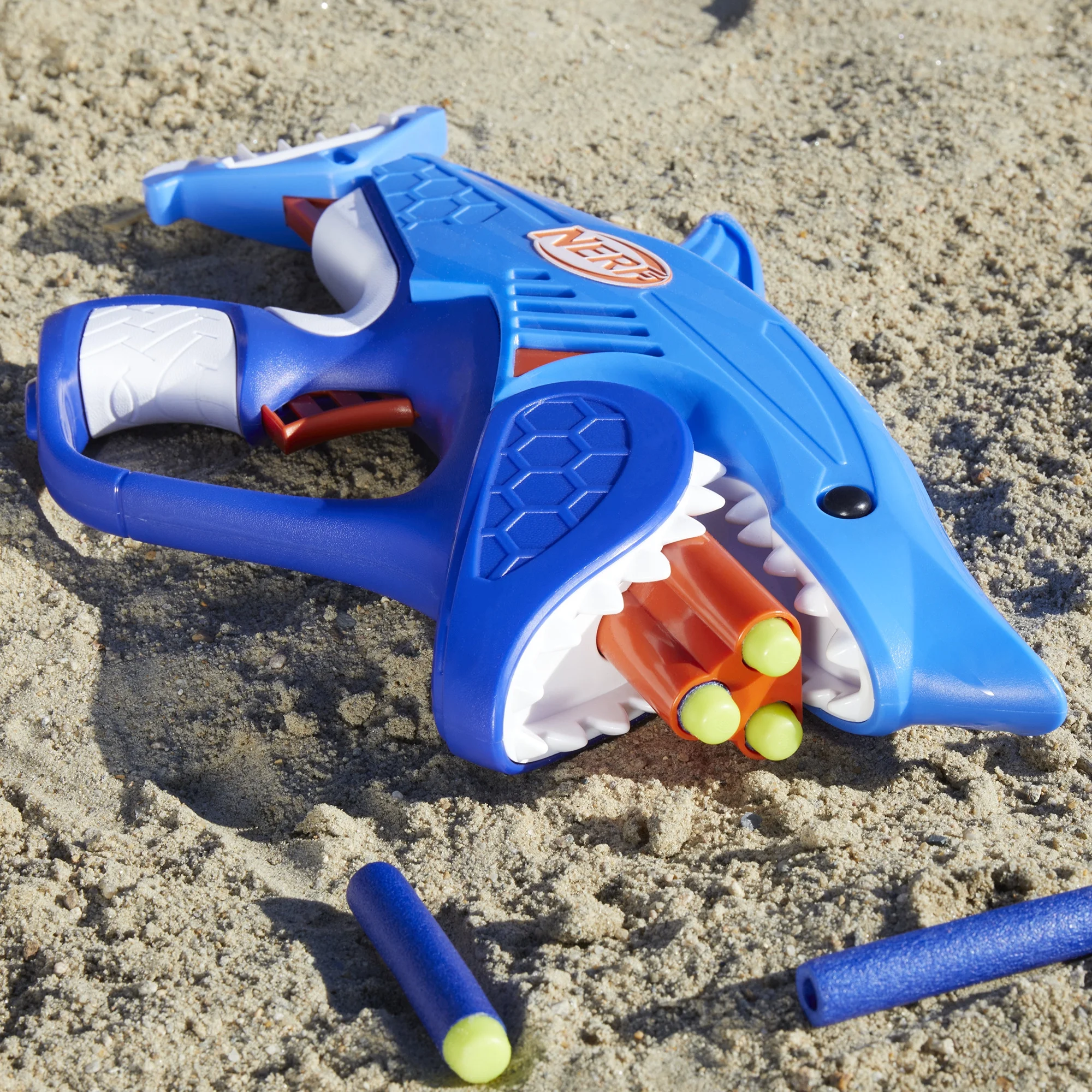 Nerf Wild Sharkfire, Easy Play Dart Blaster, 8 Nerf Elite Darts, Ages 6 & Up