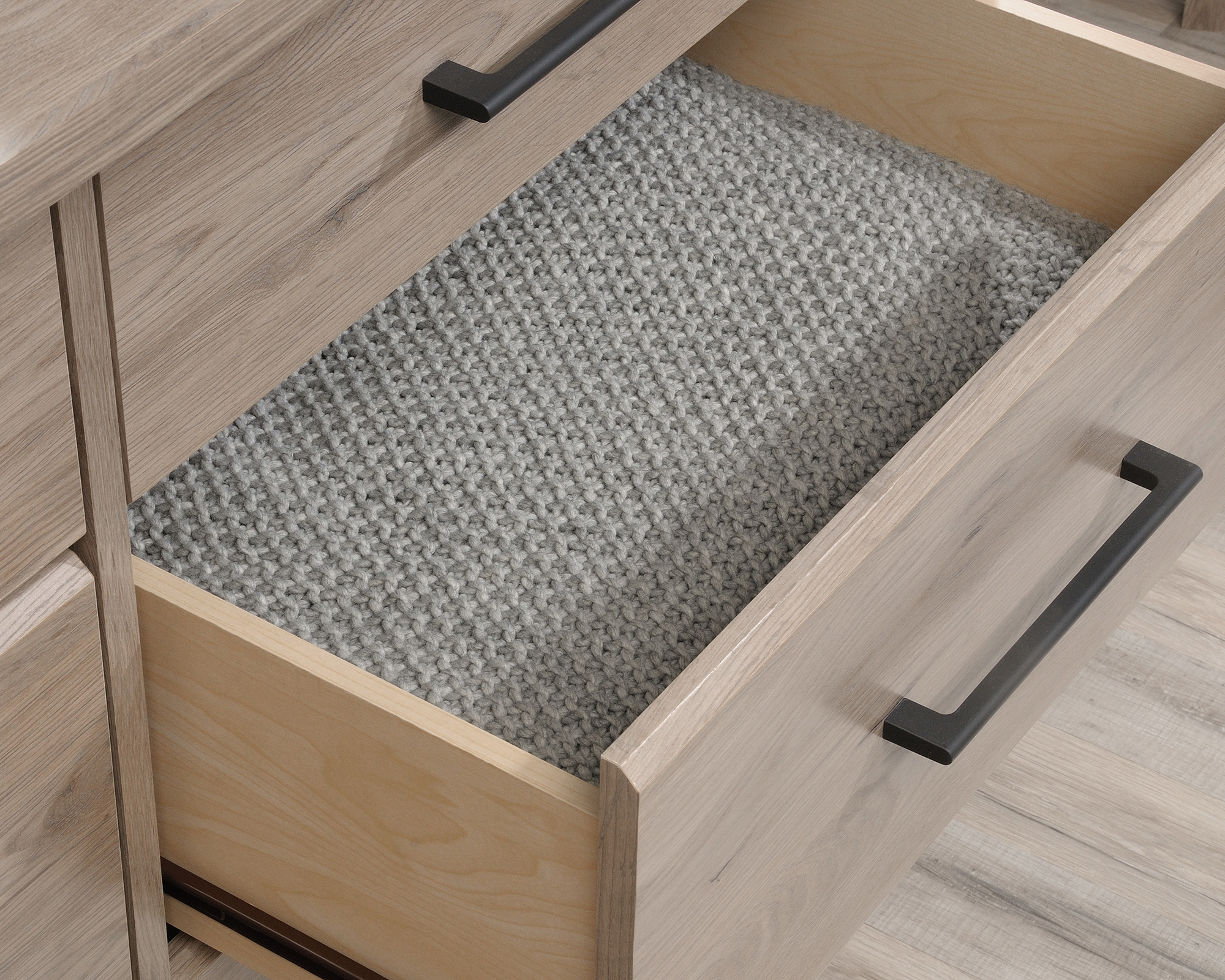 Summit Station Dresser