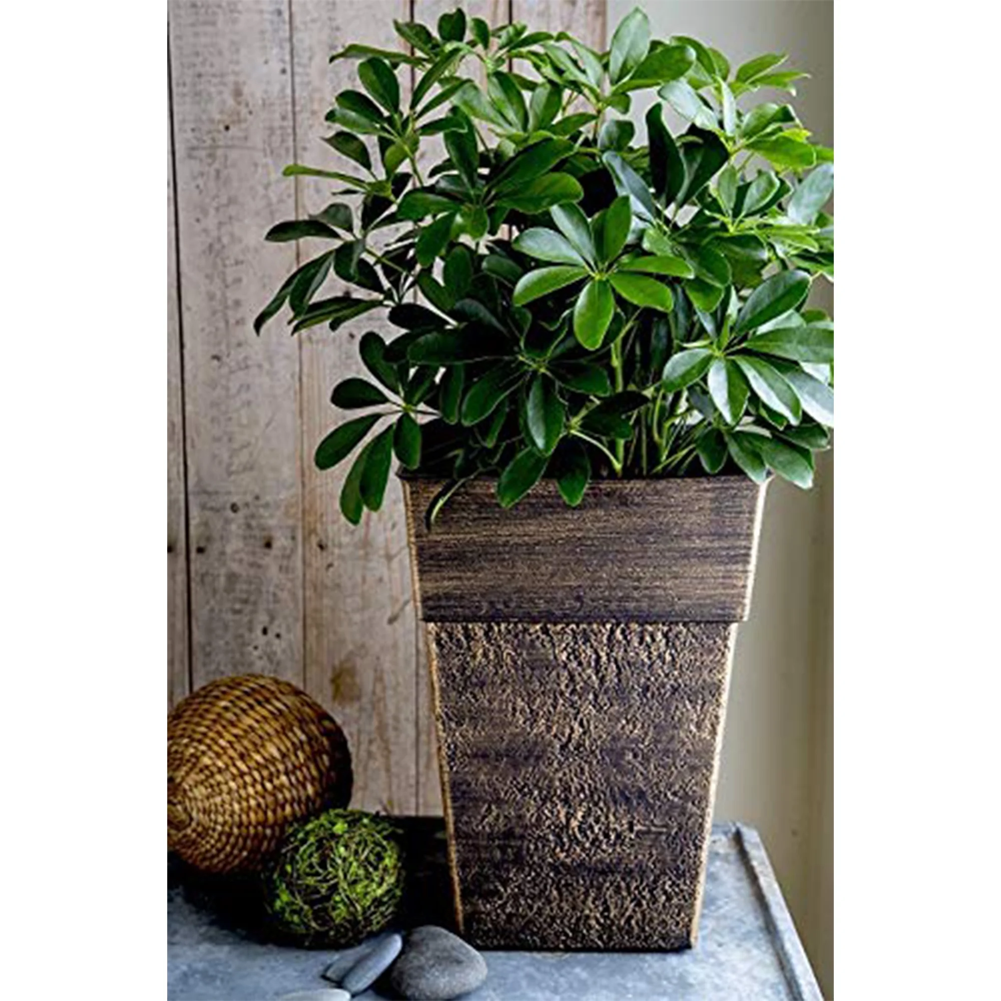 The HC Companies Avino 13 Inch Square Resin Planter Pot, Celtic Bronze