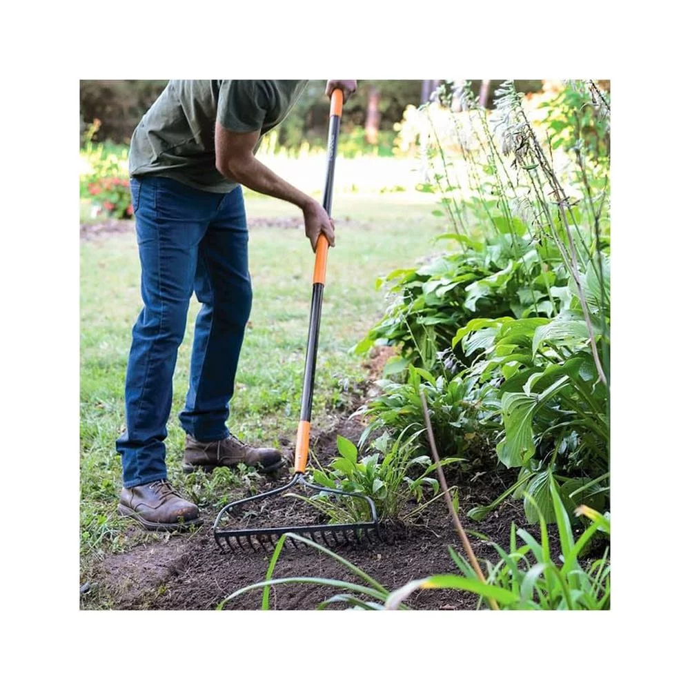 Fiskars Garden Rake, Metal Bow Rake with Fiberglass Handle