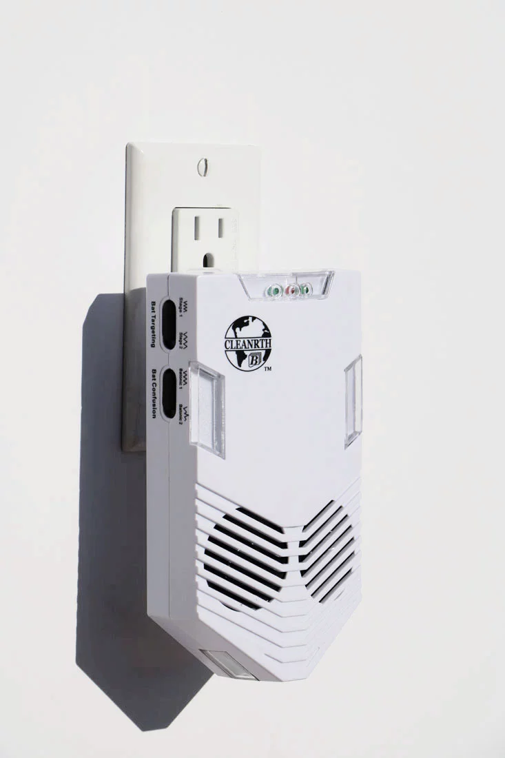 Cleanrth CB006 Advanced Ultrasonic Bat Repelling System Demands Bats to Leave
