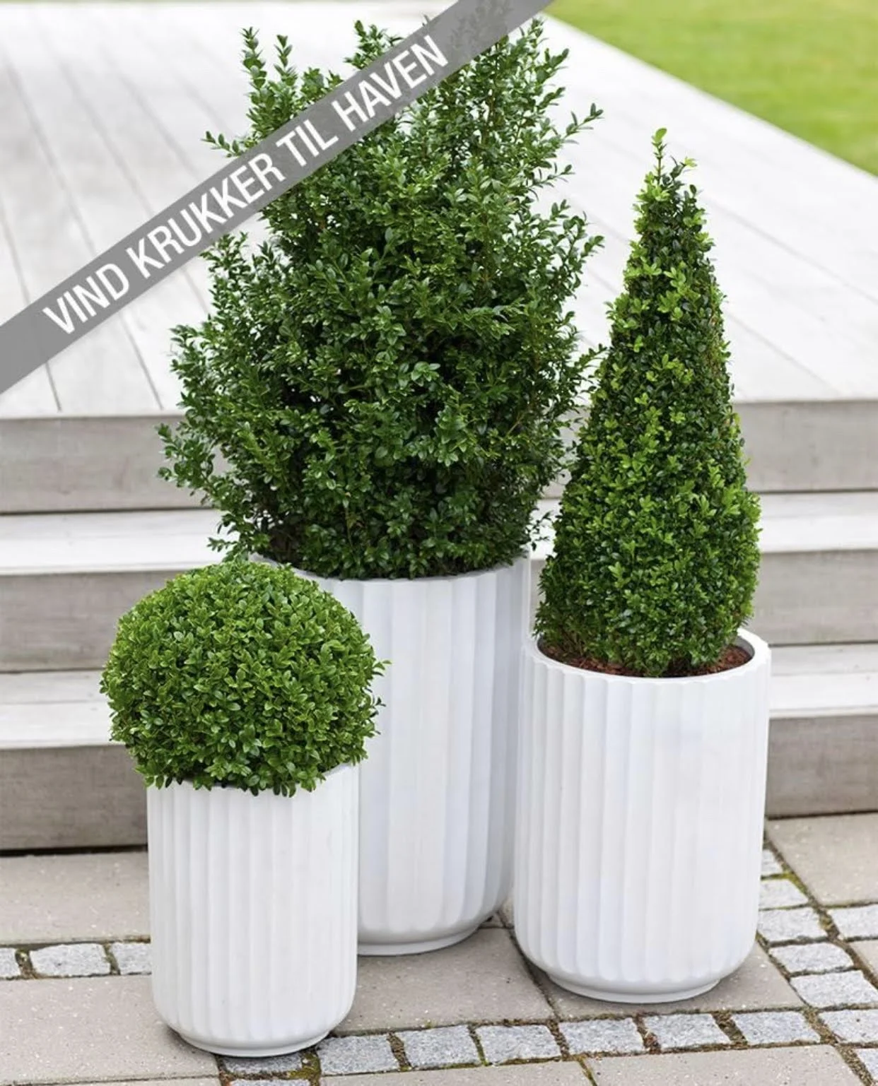 DTY Signature Mount Elbert  1-piece Fluted Fiberstone Planter 14