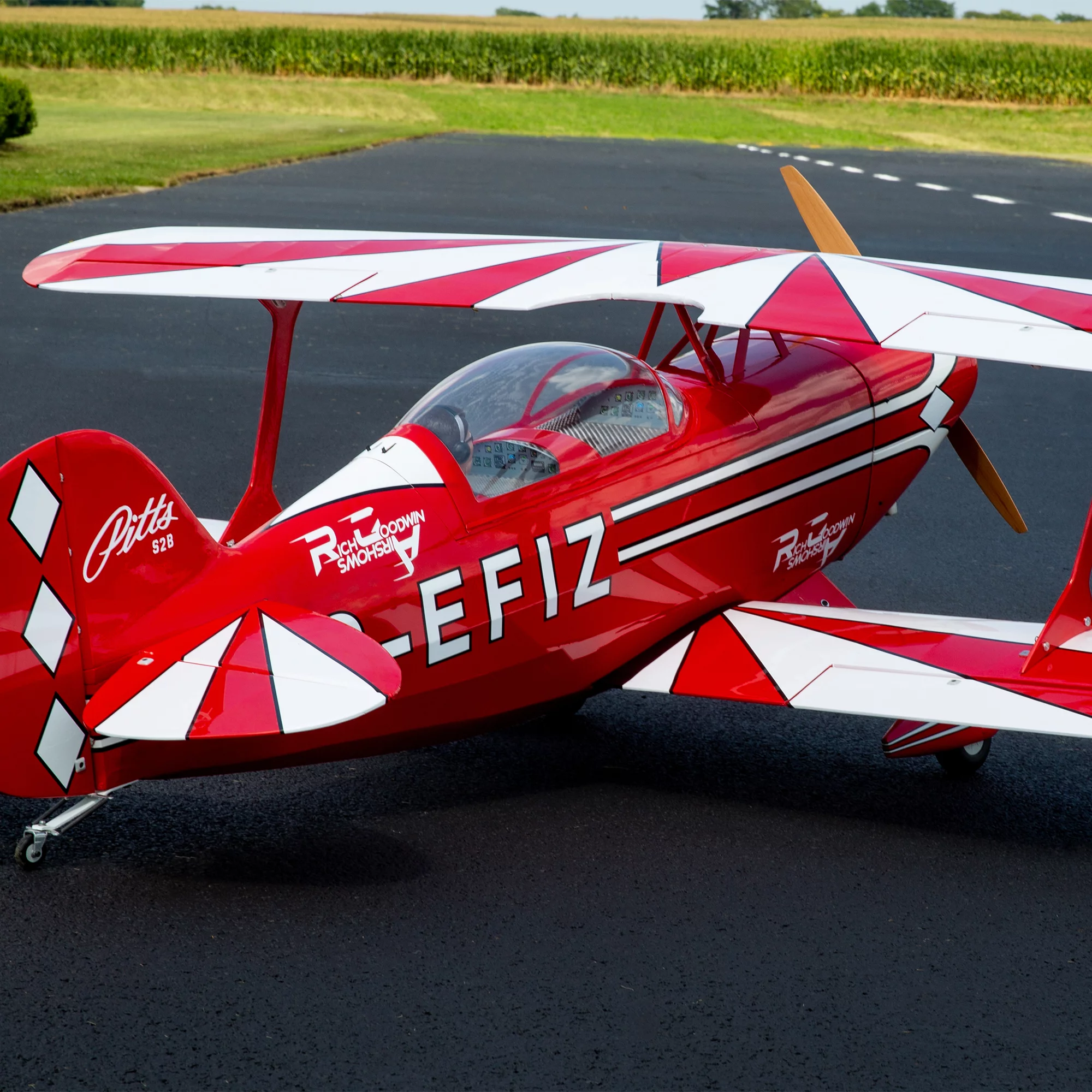 Hangar 9 Pitts S-2B 50-60cc HAN2390 Airplanes ARF Giant