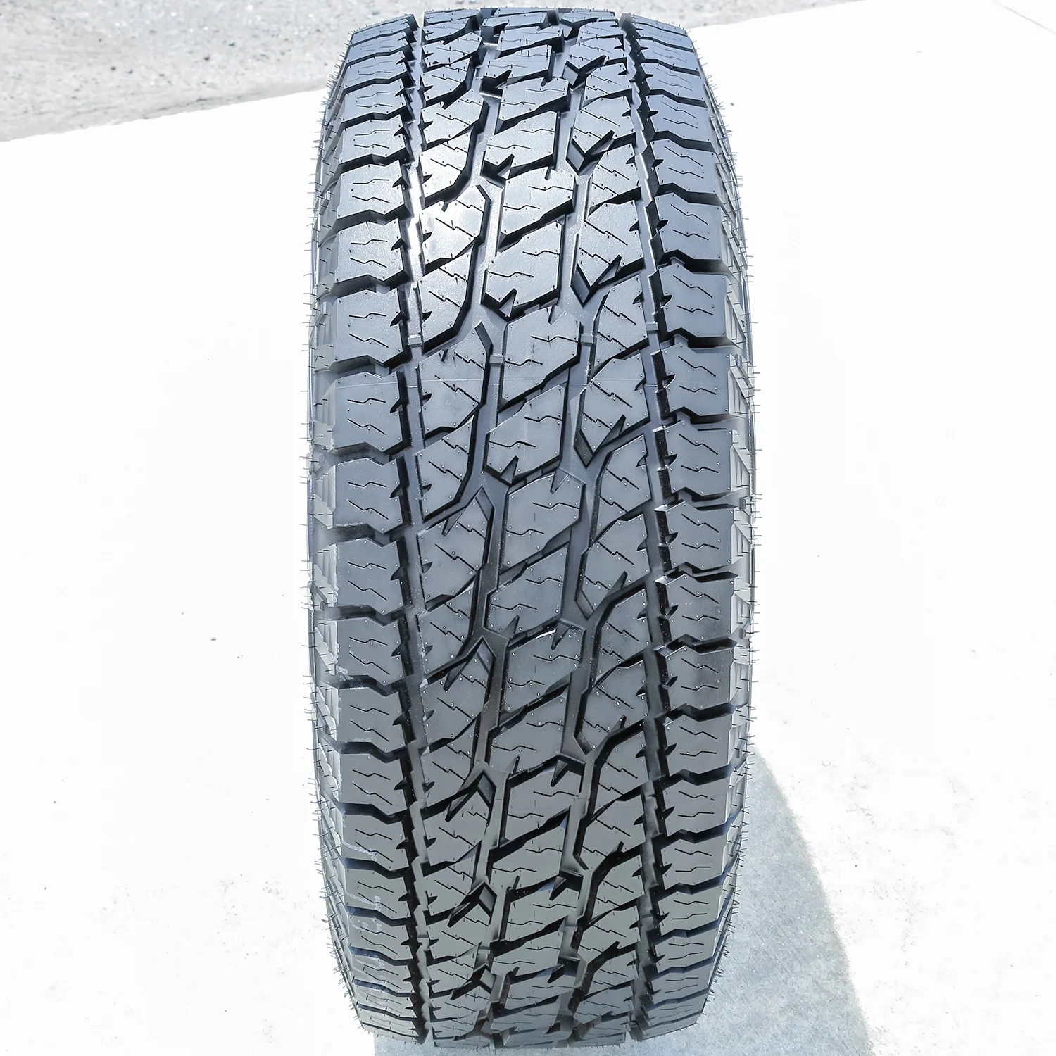 Landspider Wildtraxx A/T 265/70R16 112T AT All Terrain Tire