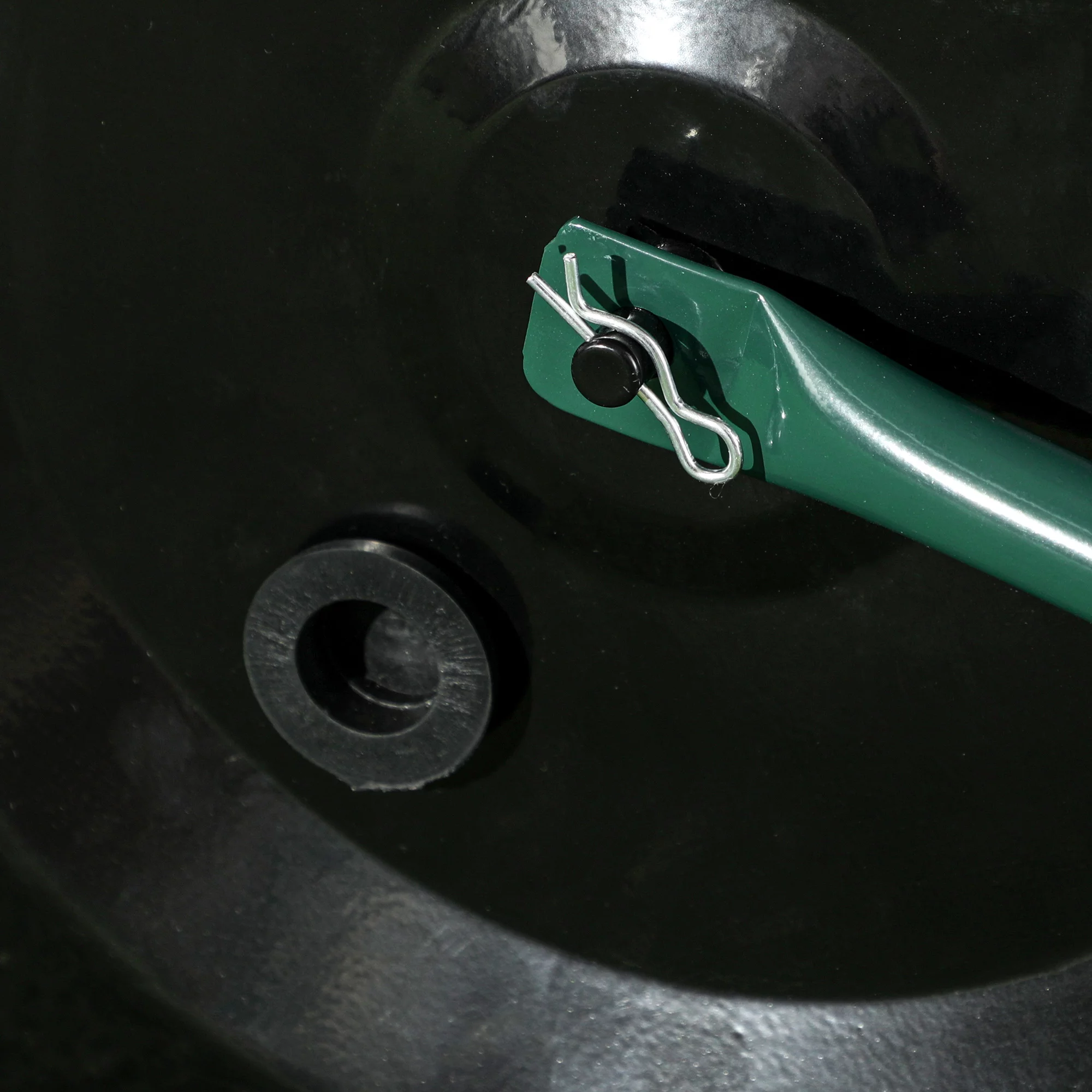 Outsunny 10 x 6.5ft Tall Crop Cage, Plant Protection Tent, with Zippered Door, Storage Bag and Ground Stakes, for Garden, Yard, Lawn, Green